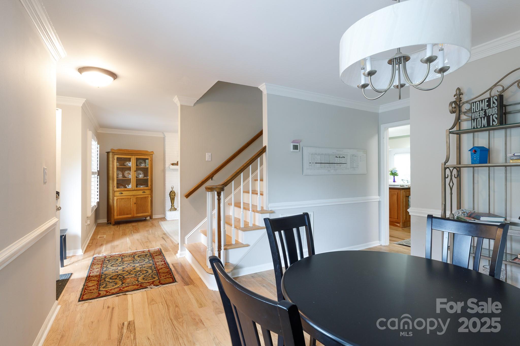 211 Southfork Drive