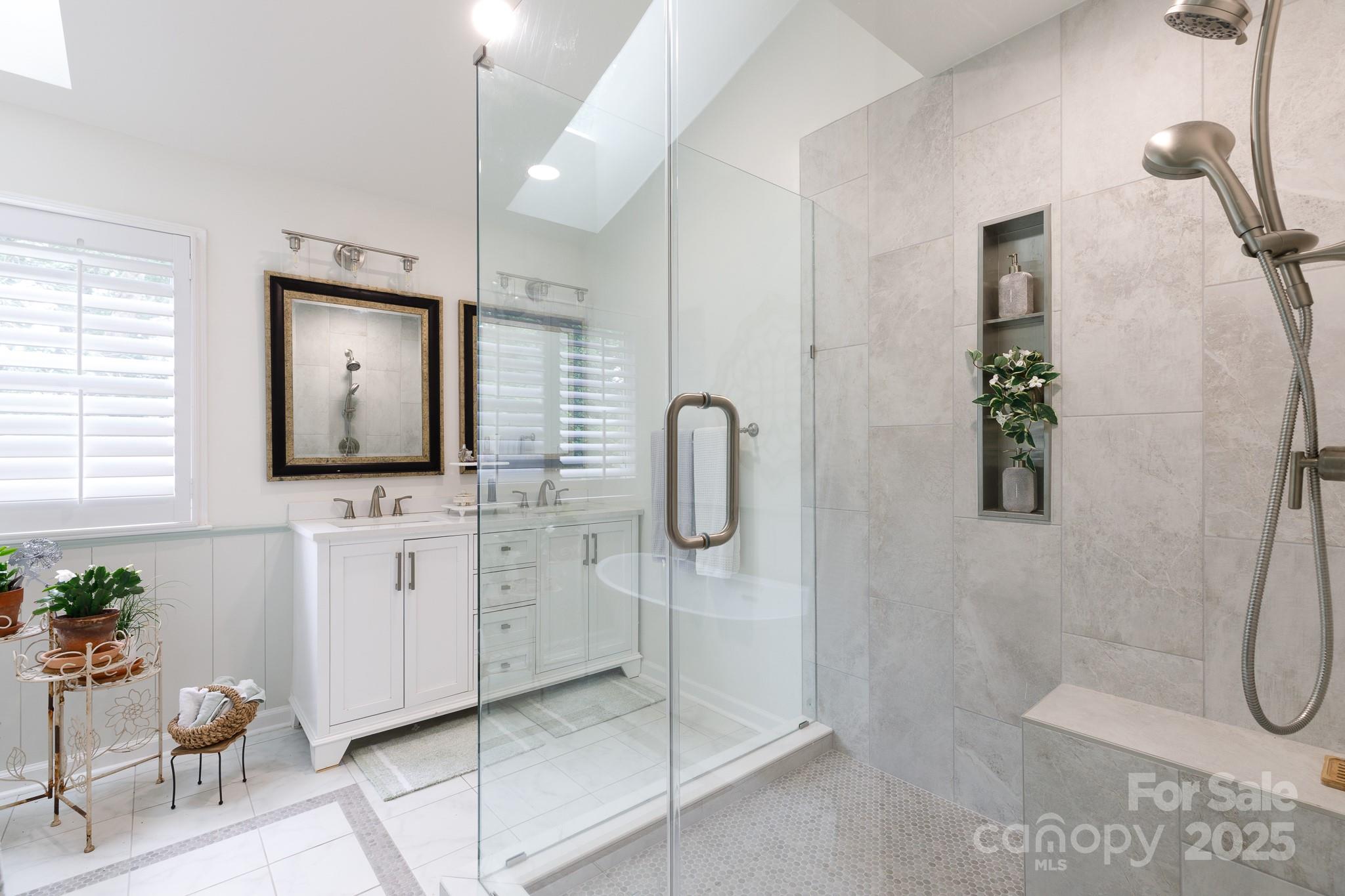 211 Southfork Drive