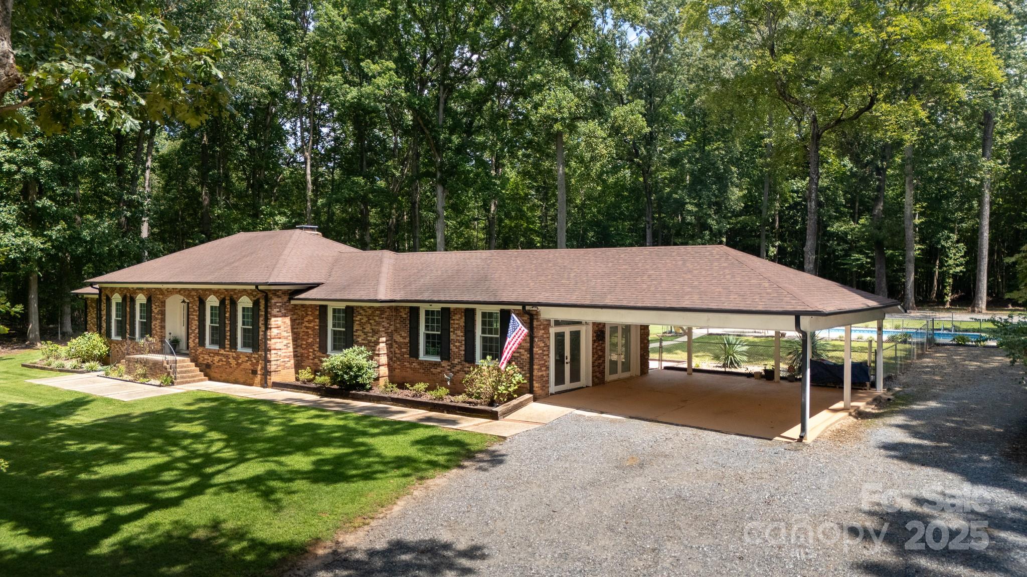4520 Belhaven Forest Drive