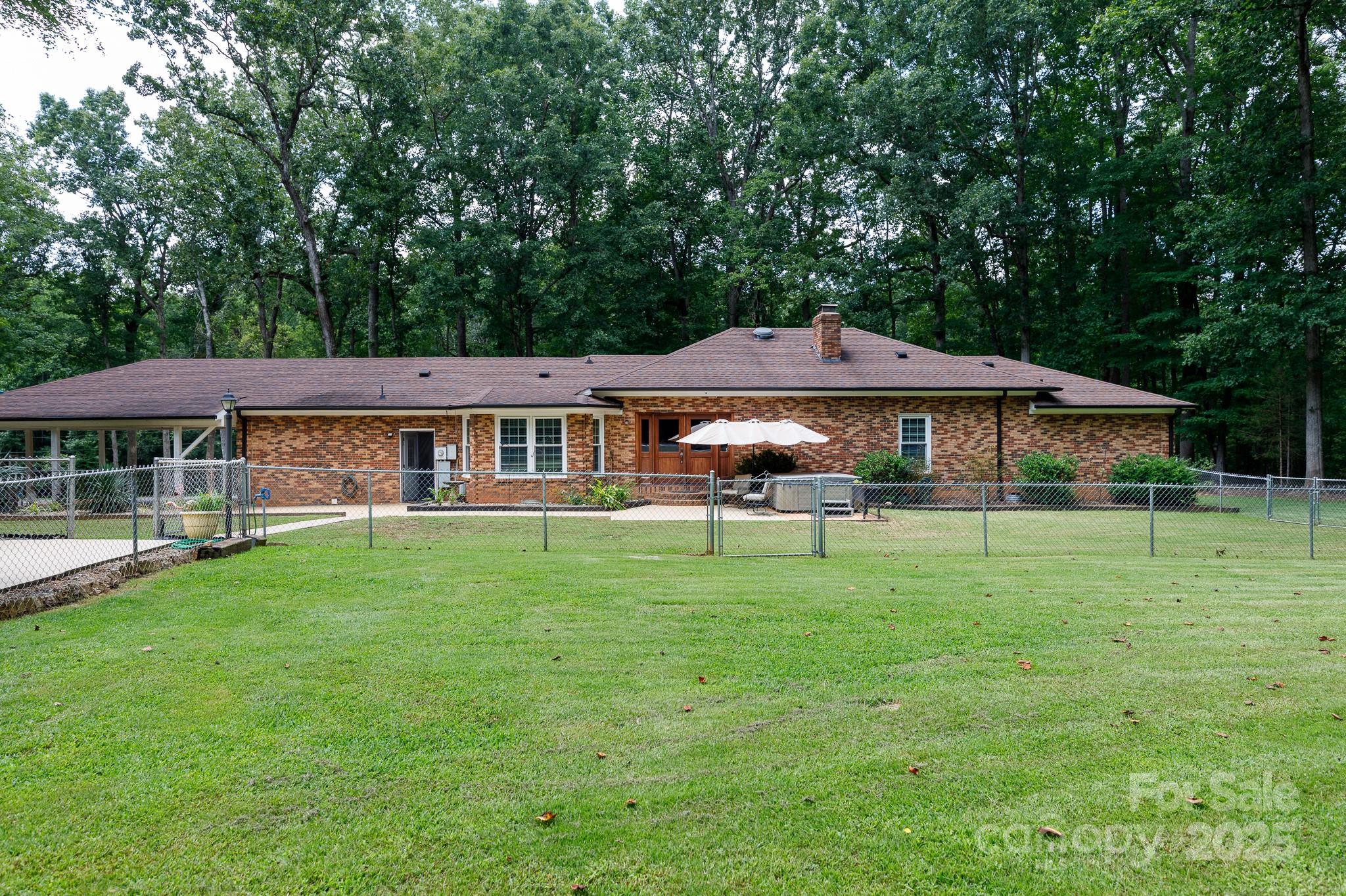 4520 Belhaven Forest Drive