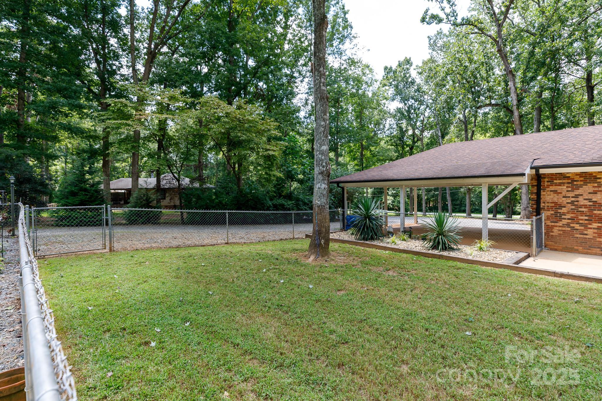 4520 Belhaven Forest Drive