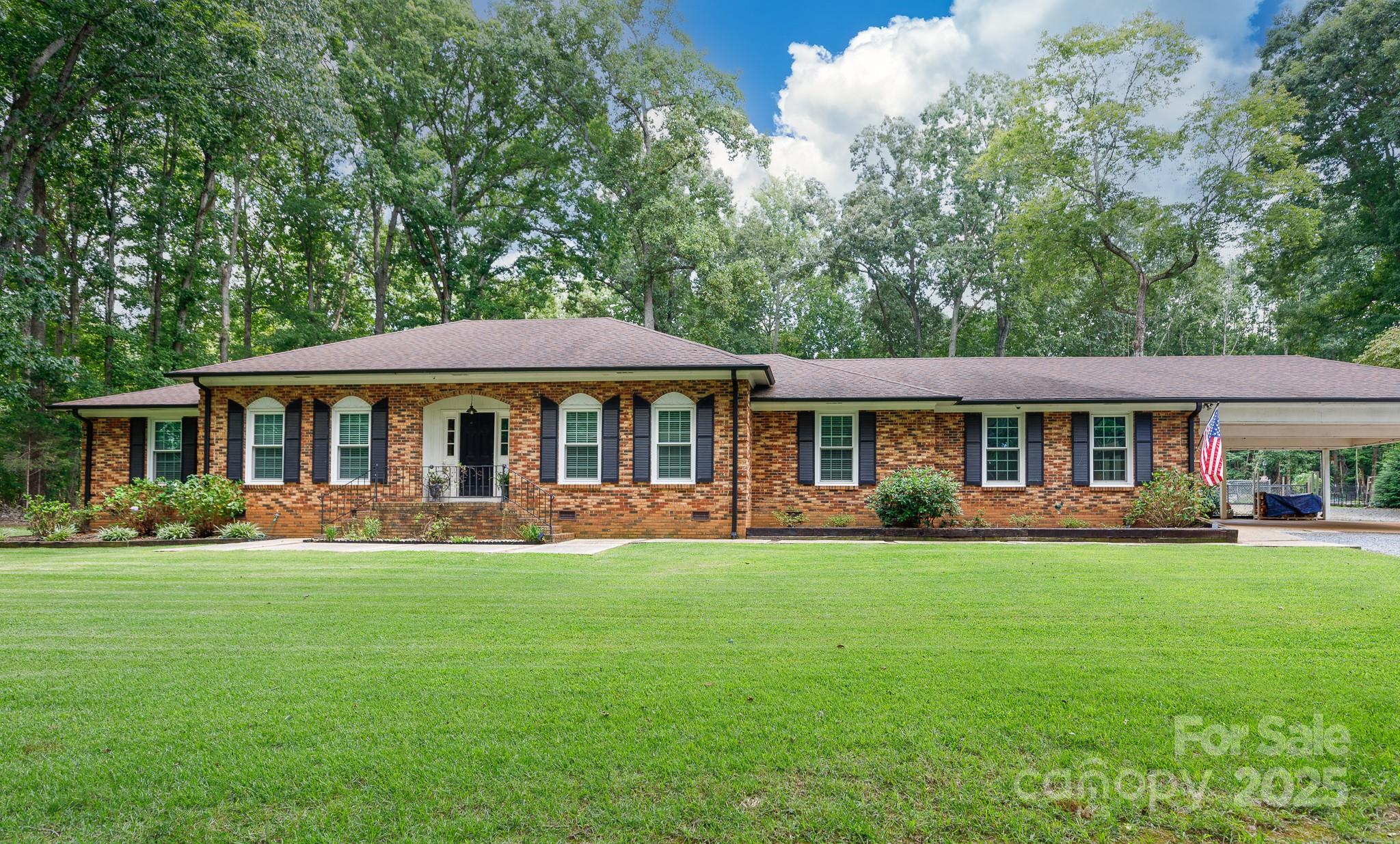 4520 Belhaven Forest Drive