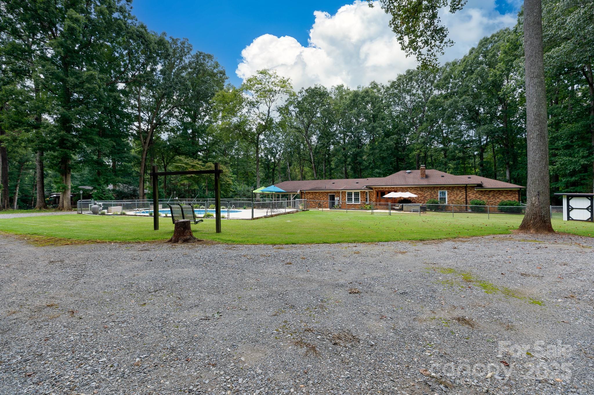4520 Belhaven Forest Drive