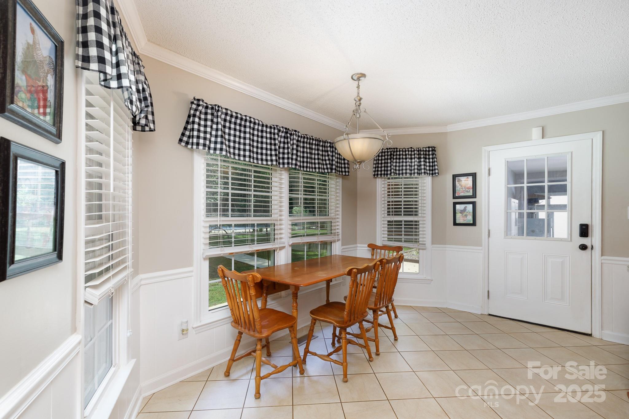4520 Belhaven Forest Drive