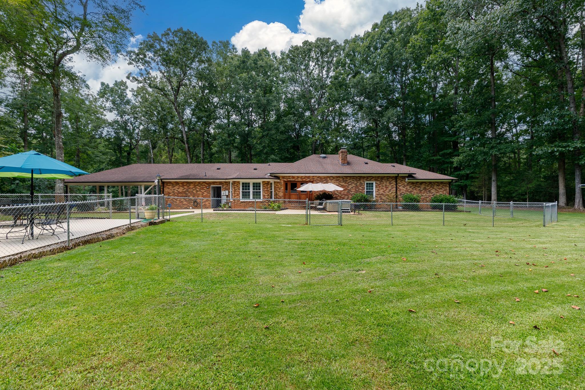 4520 Belhaven Forest Drive