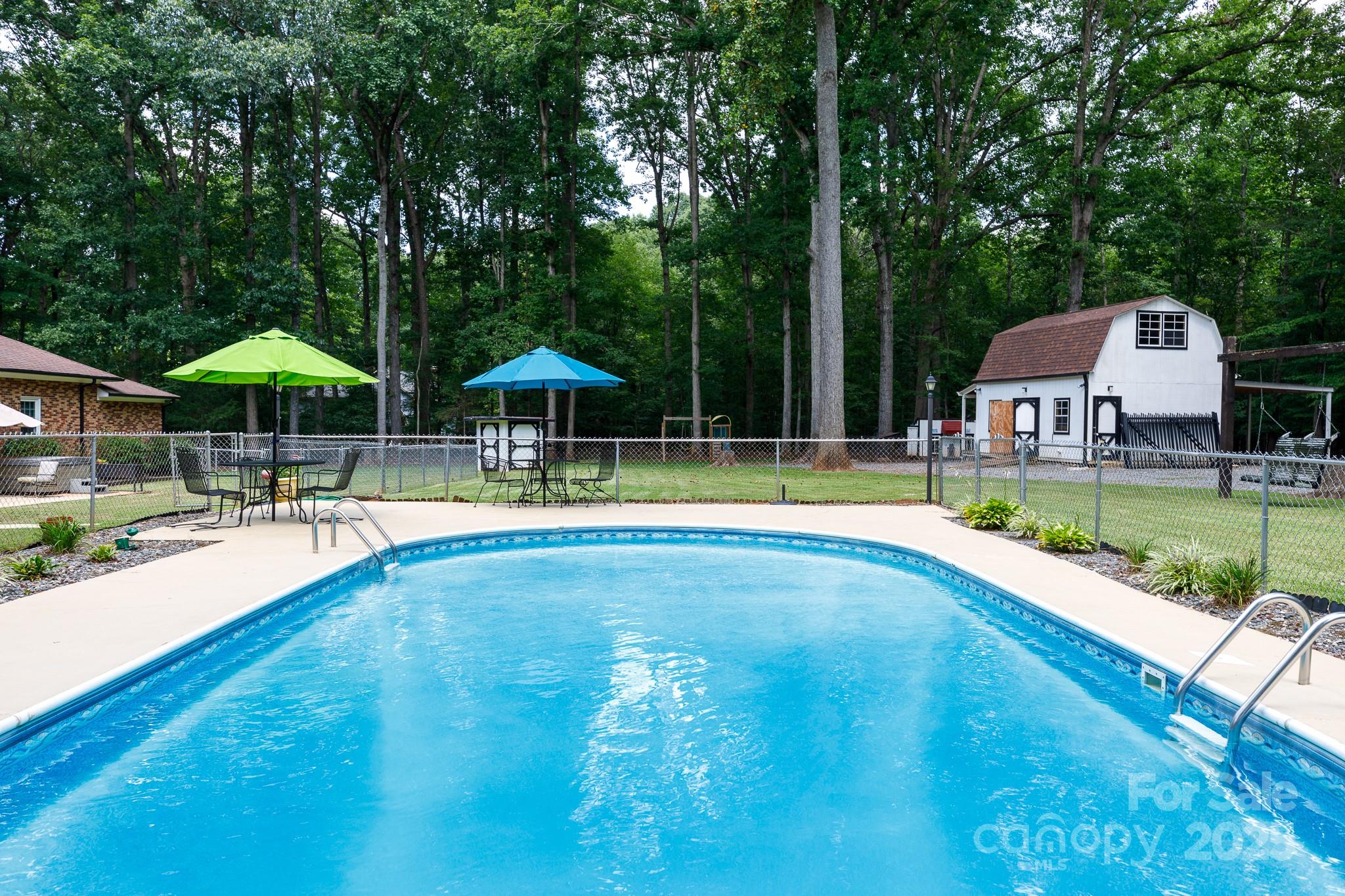 4520 Belhaven Forest Drive