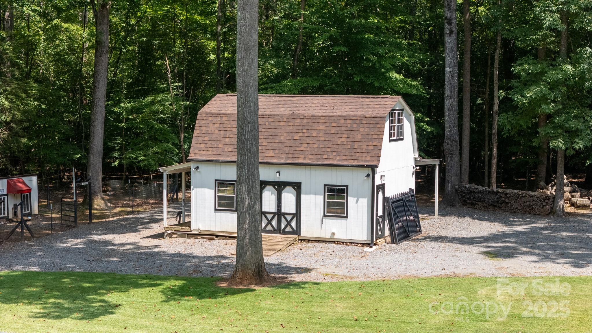 4520 Belhaven Forest Drive