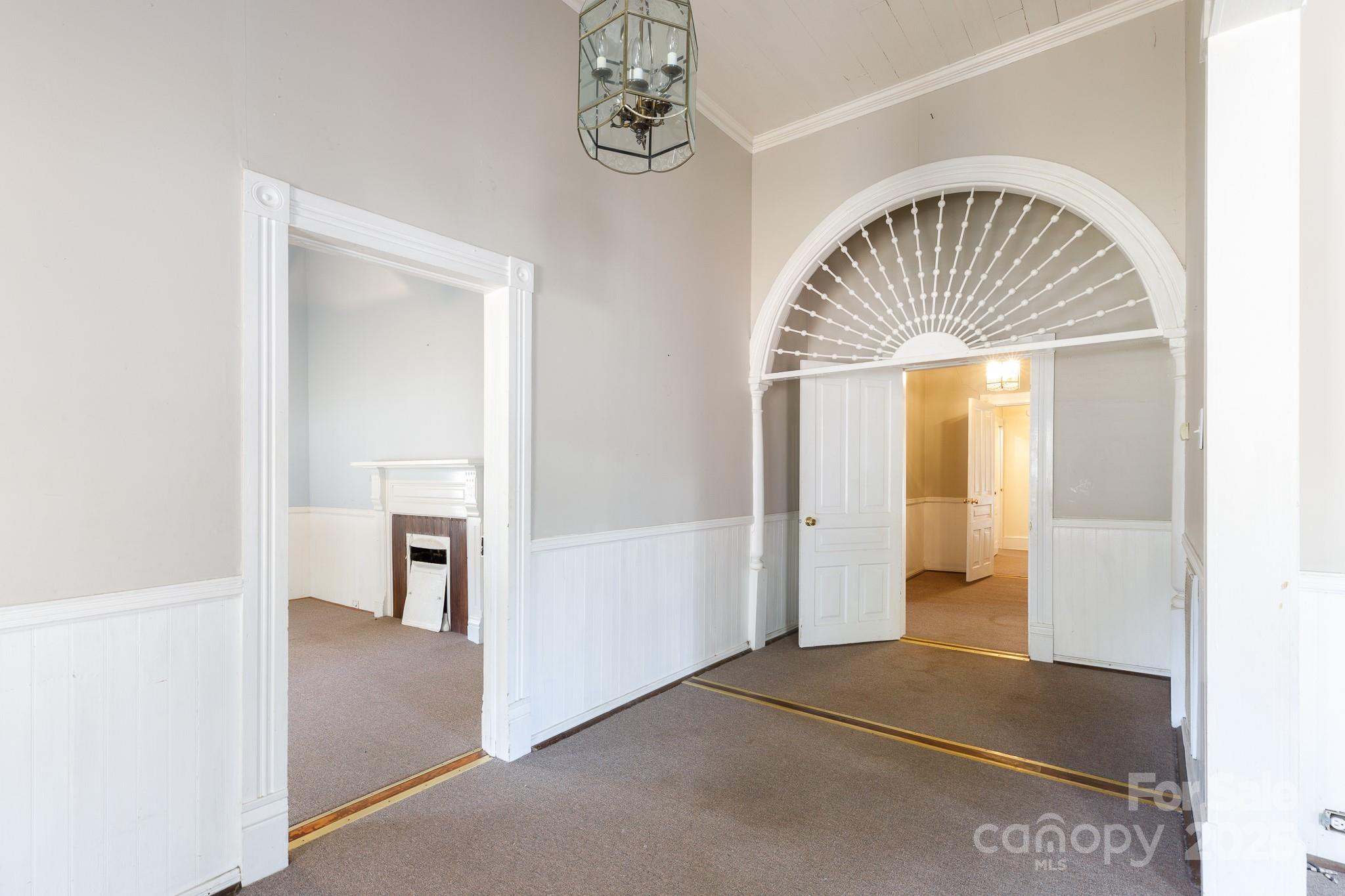 303 Kings Mountain Street