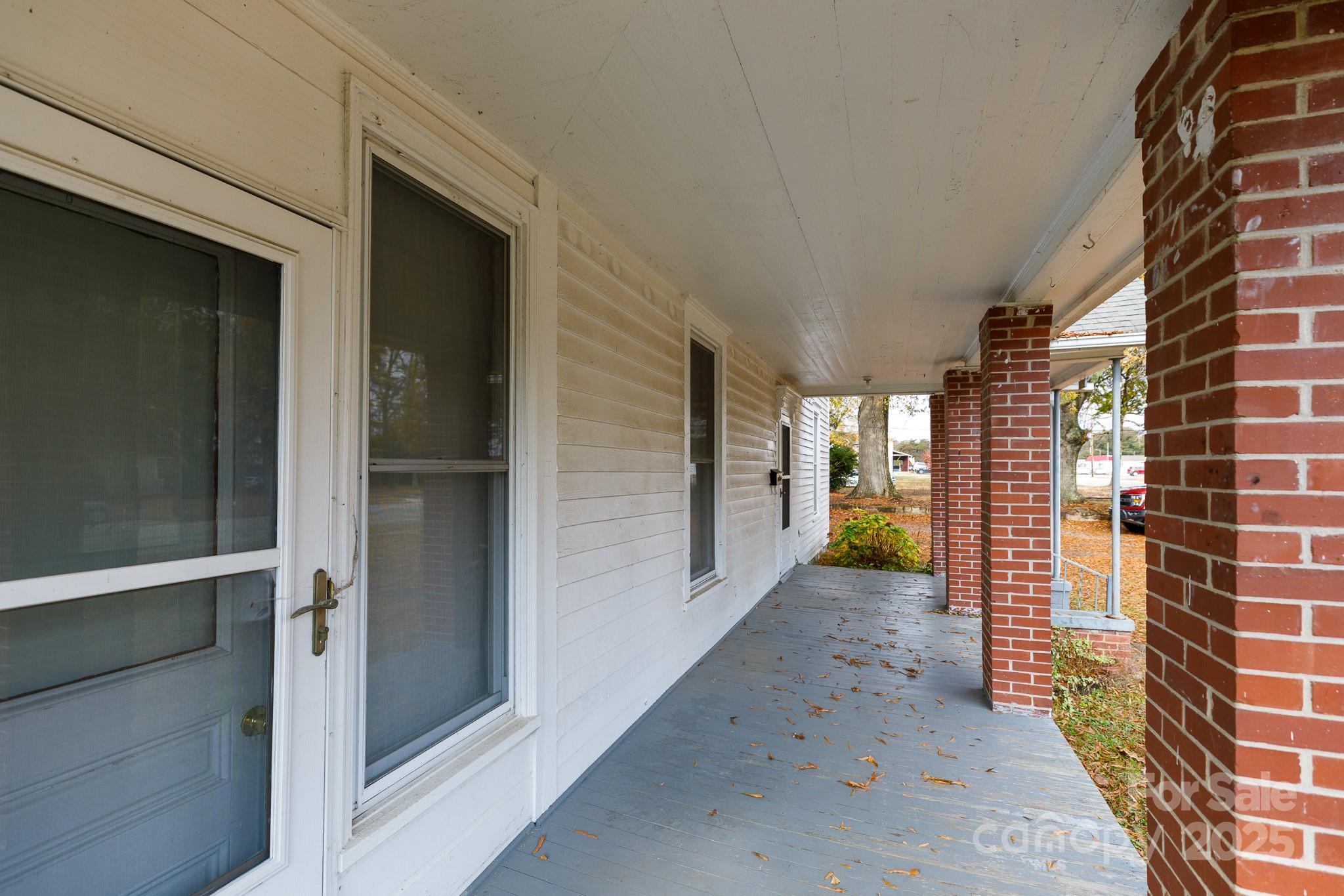 303 Kings Mountain Street