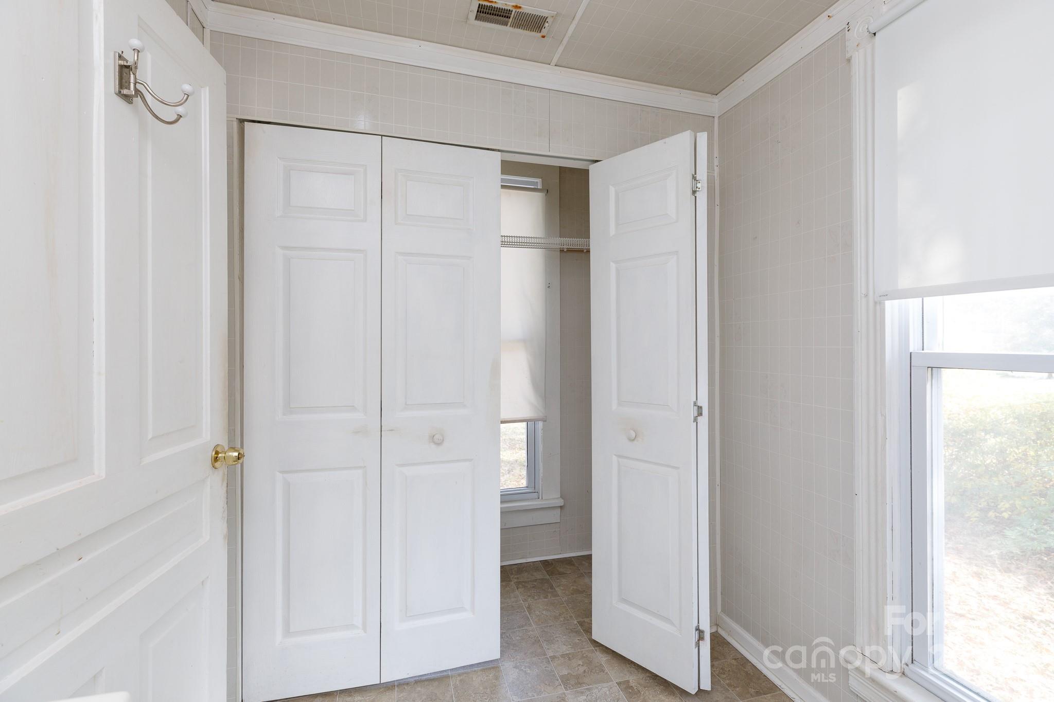 303 Kings Mountain Street