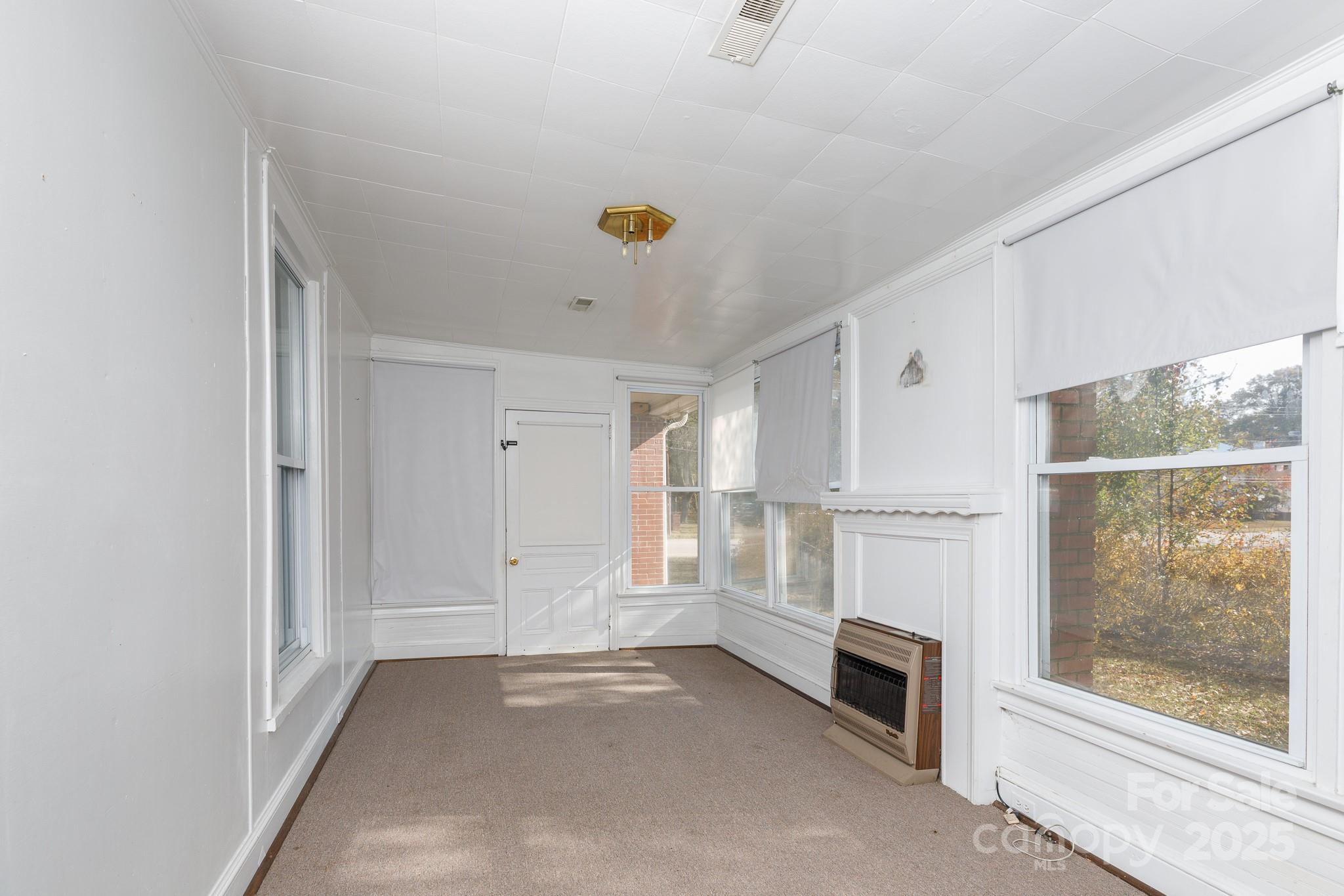 303 Kings Mountain Street