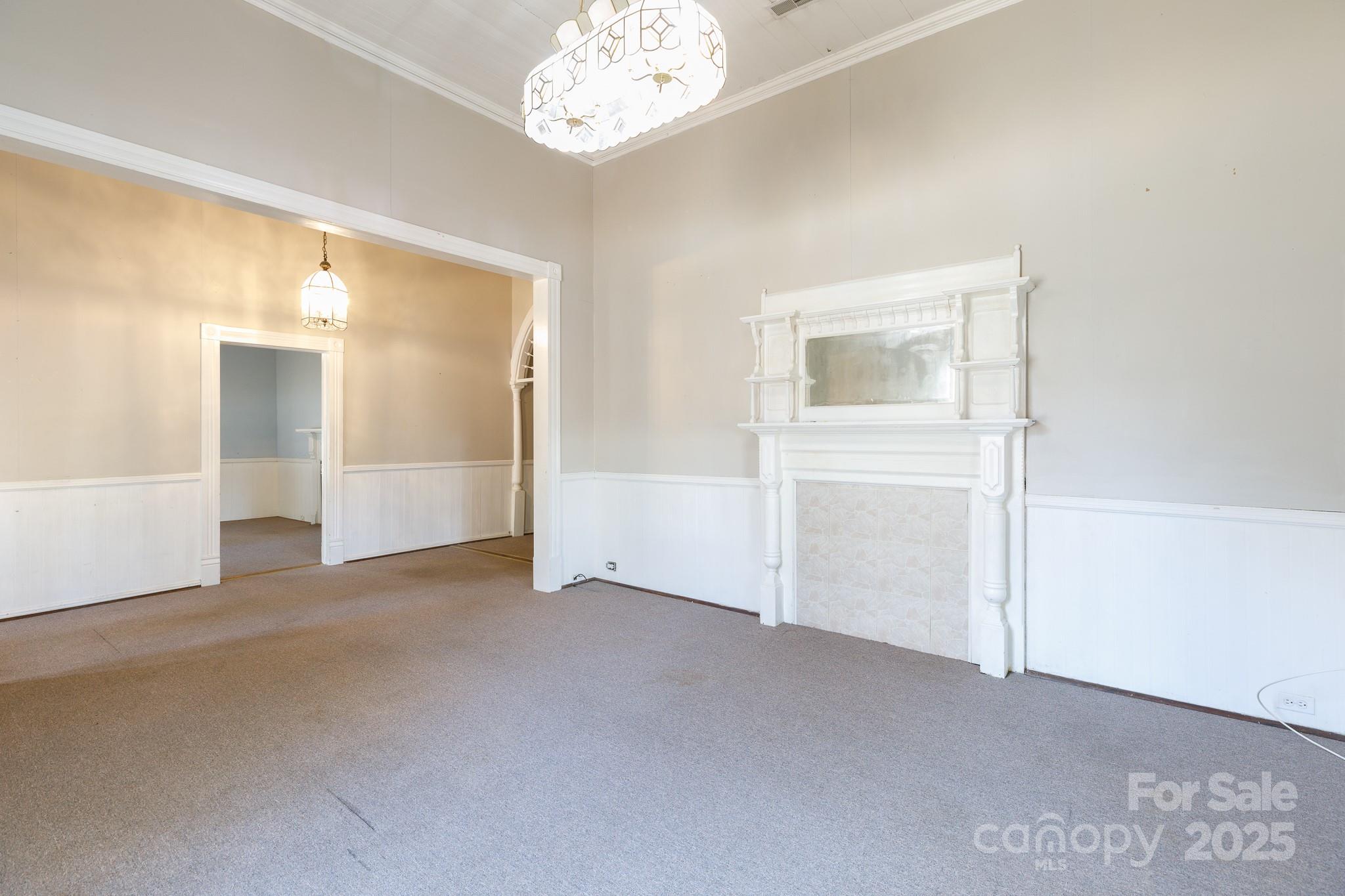 303 Kings Mountain Street