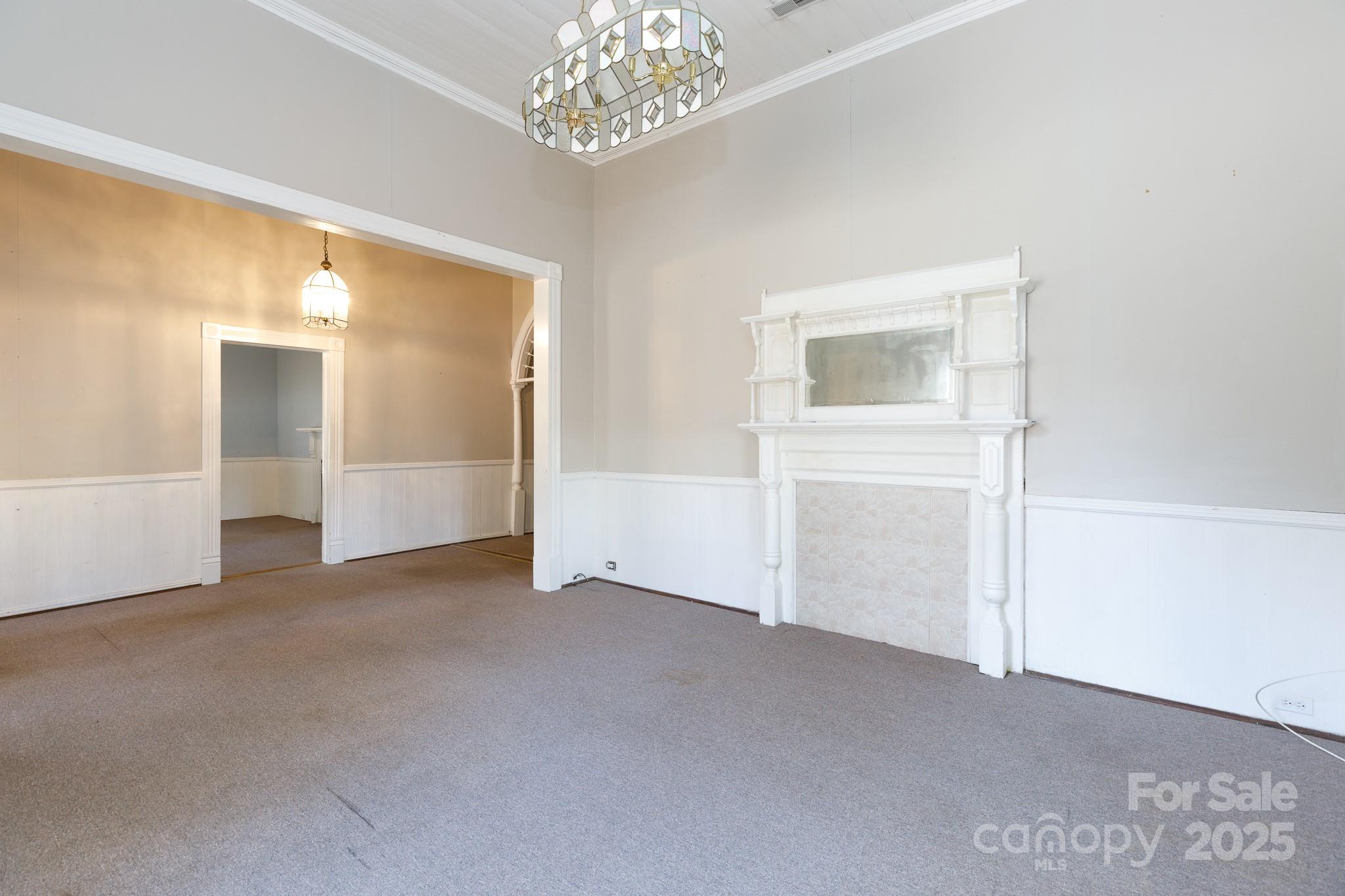 303 Kings Mountain Street