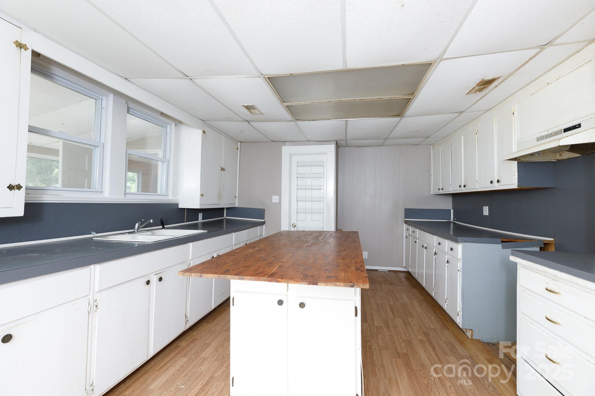 303 Kings Mountain Street