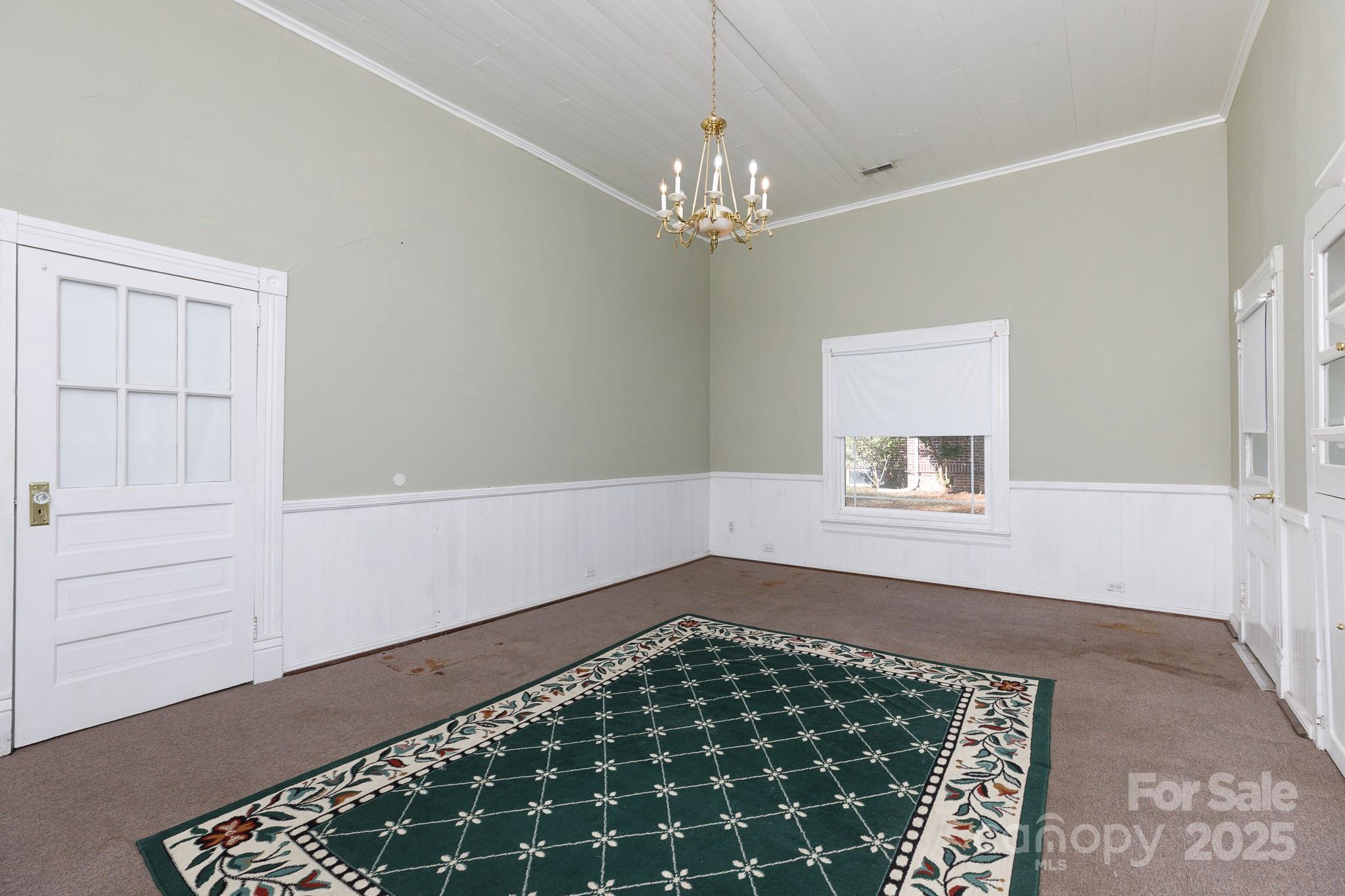 303 Kings Mountain Street