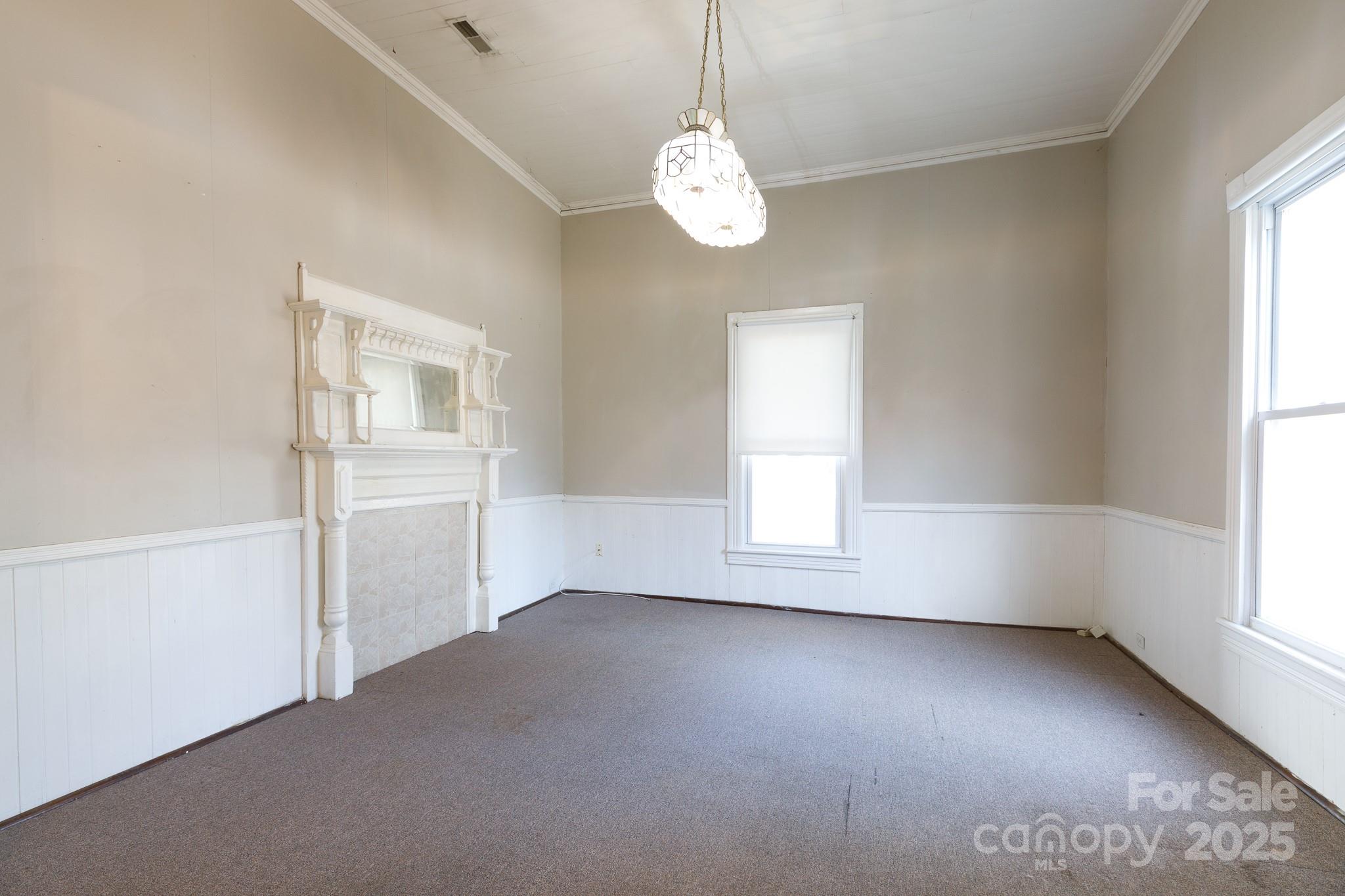 303 Kings Mountain Street