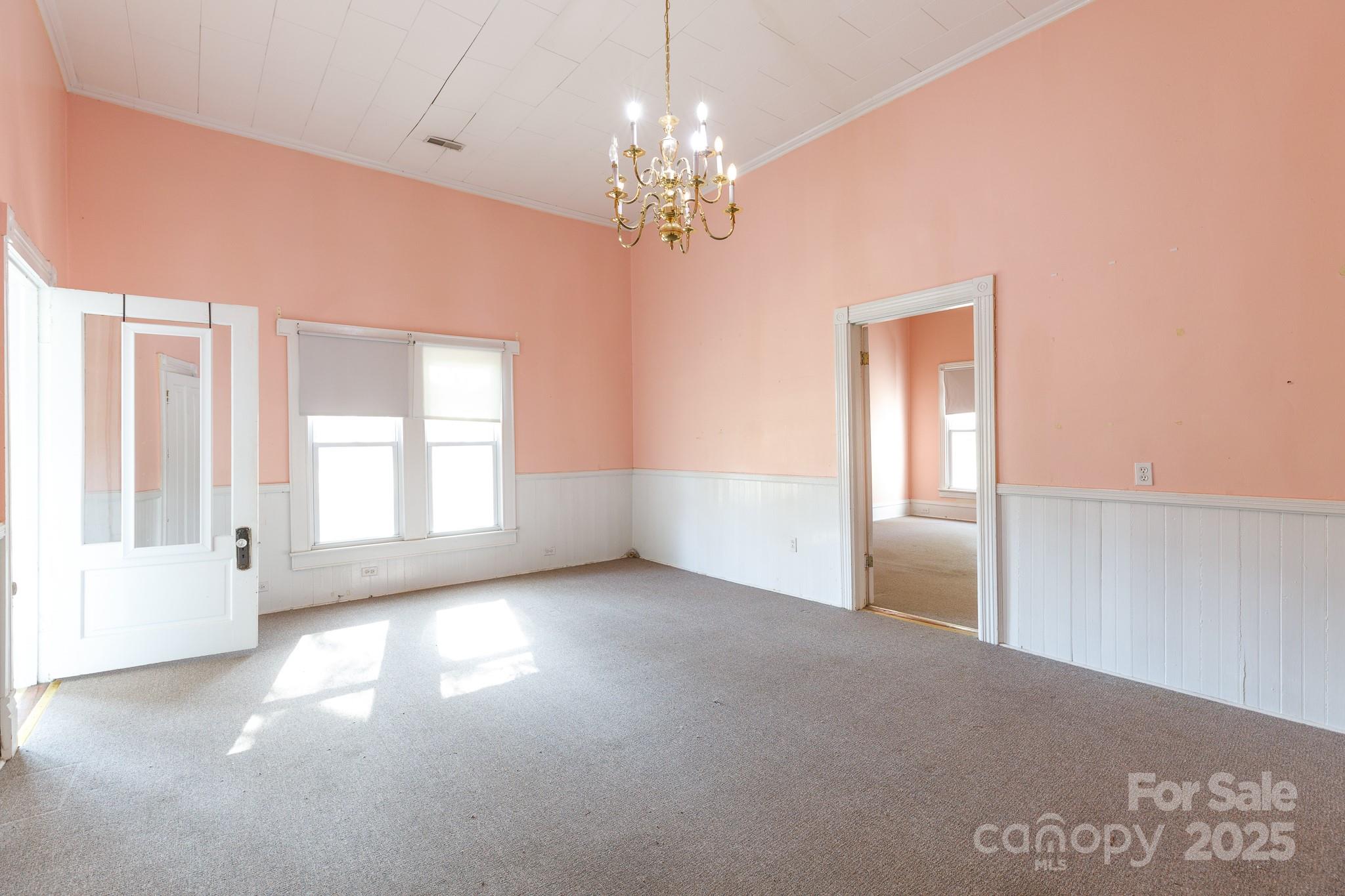 303 Kings Mountain Street