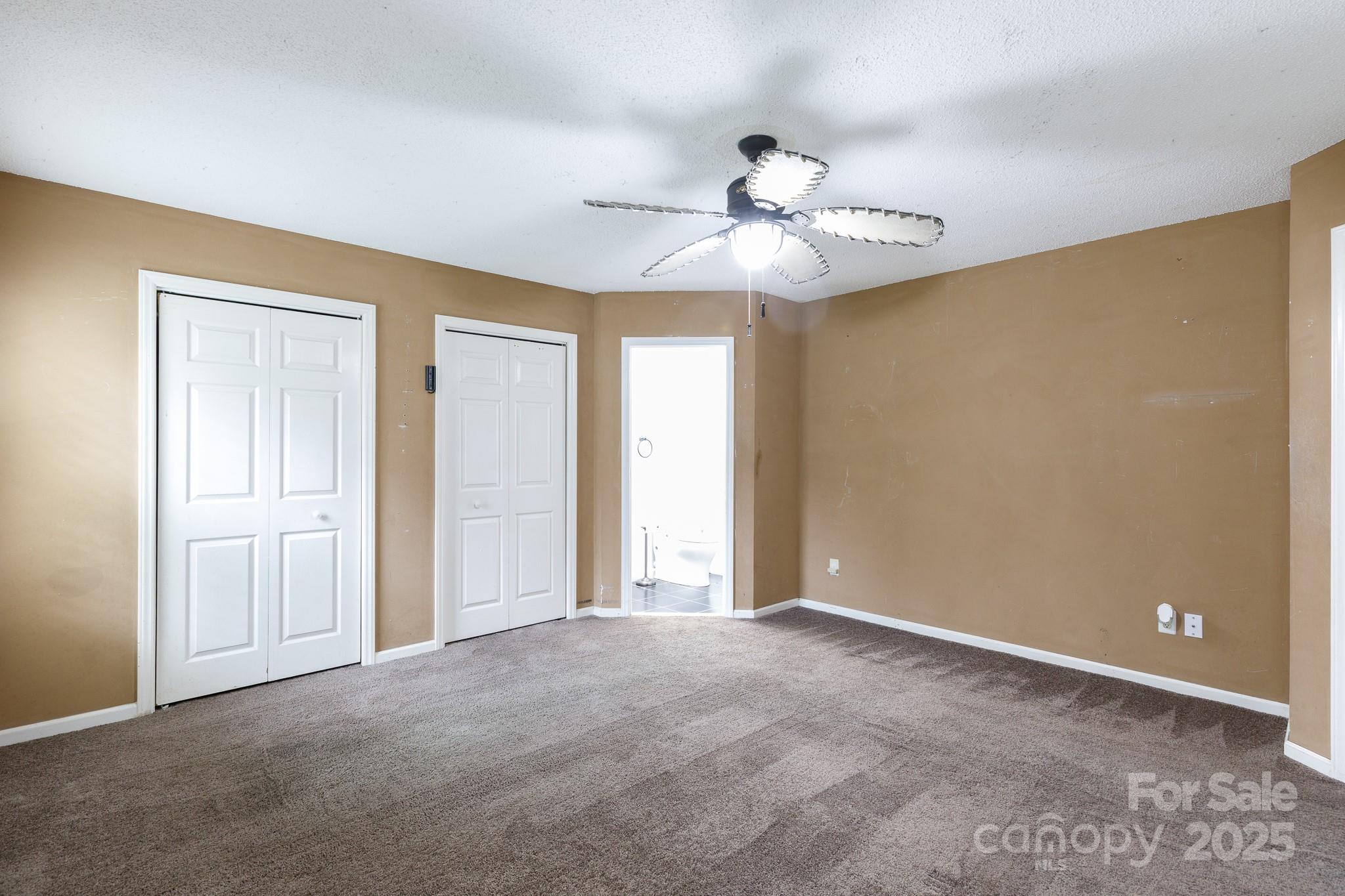 3033 River Ridge Drive
