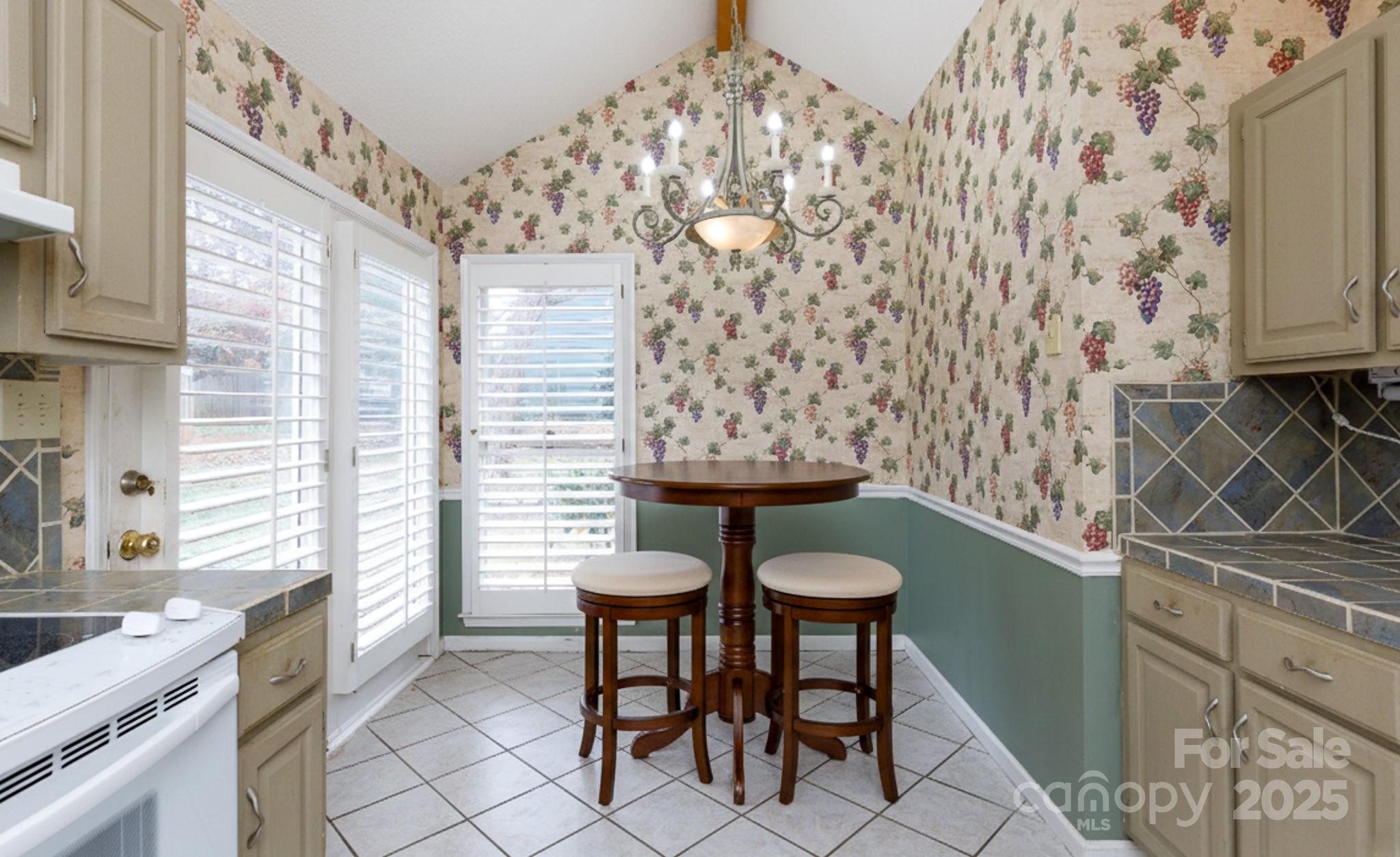 3033 River Ridge Drive