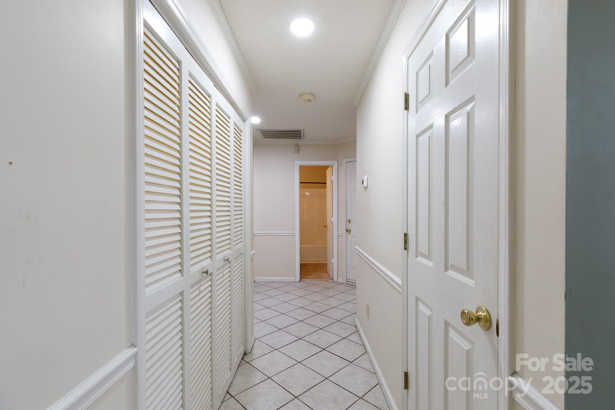3033 River Ridge Drive