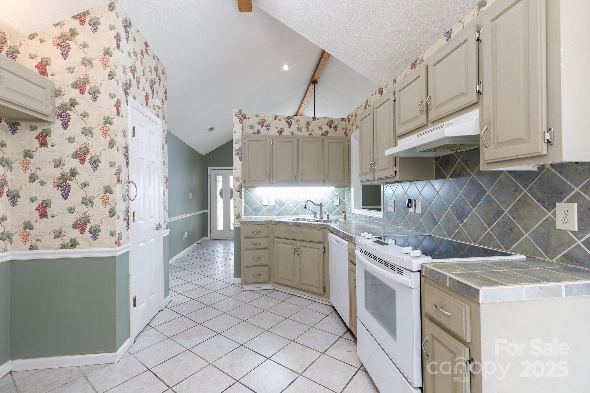 3033 River Ridge Drive