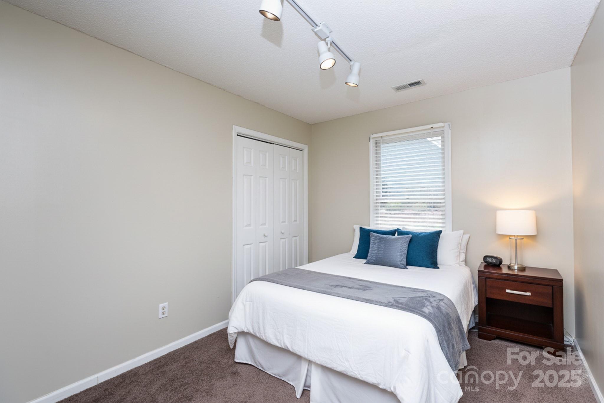 3033 River Ridge Drive