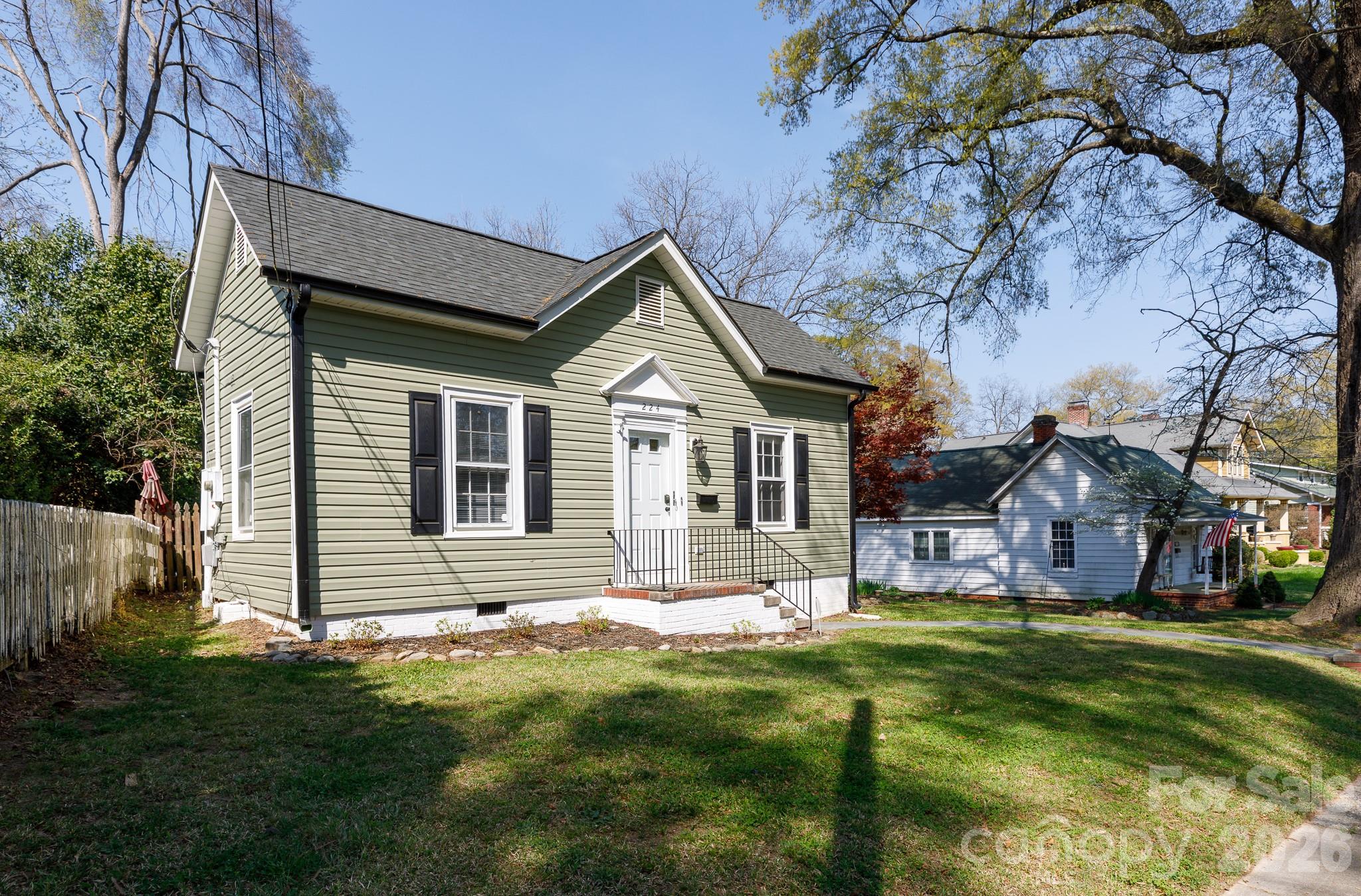 224 W 4th Avenue