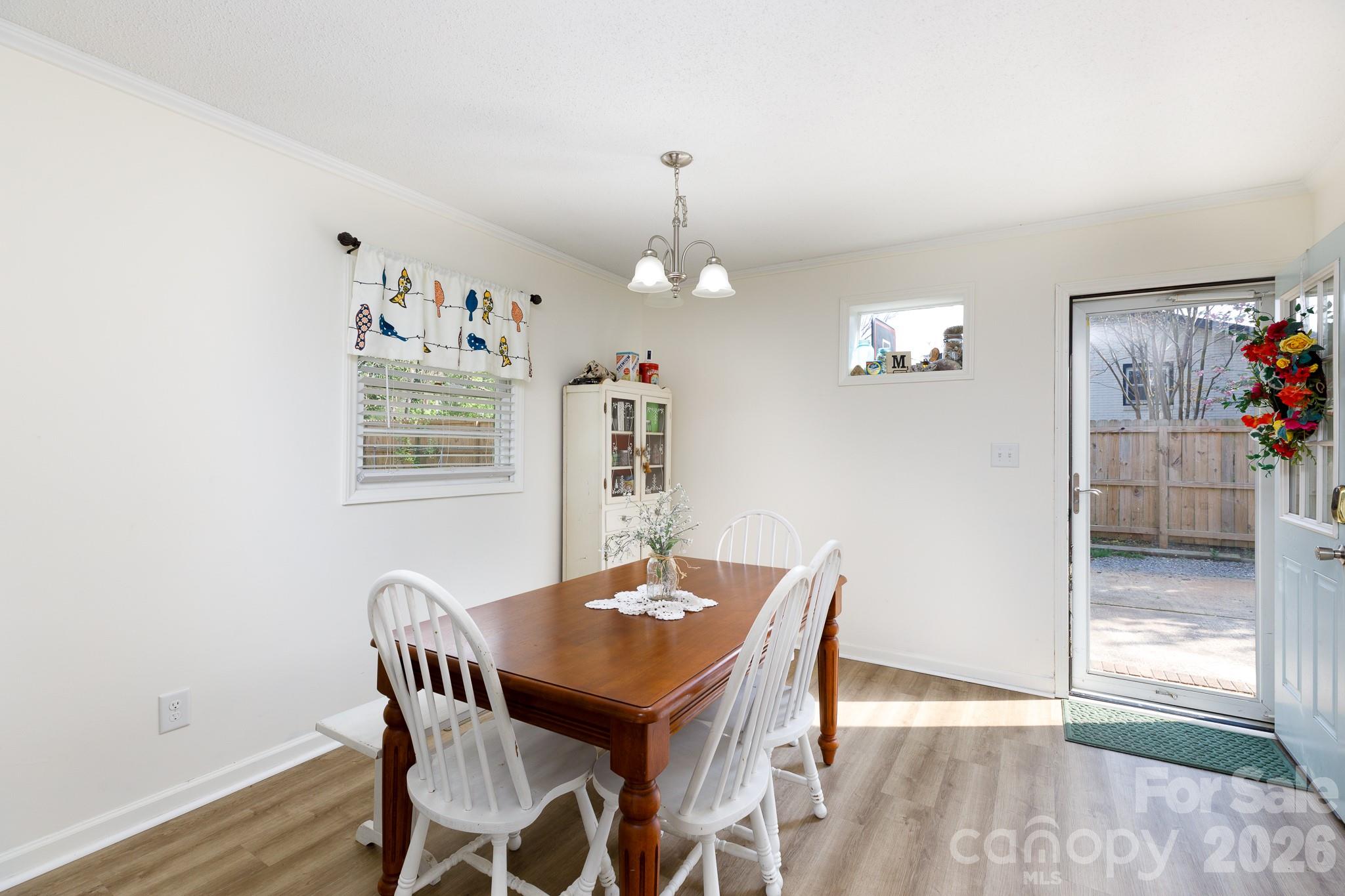 2640 Meadow Lark Lane