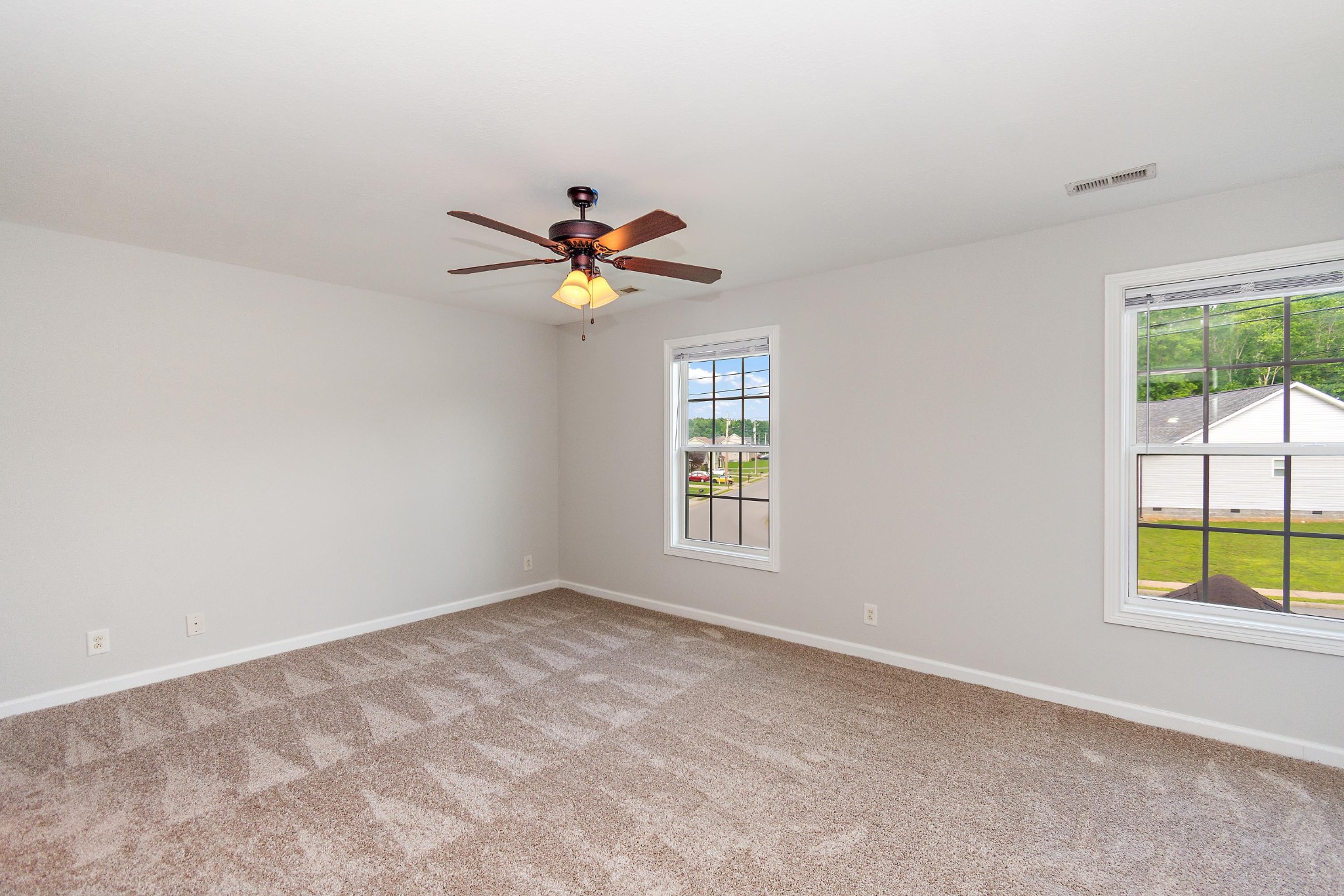 552 Magnolia Dr