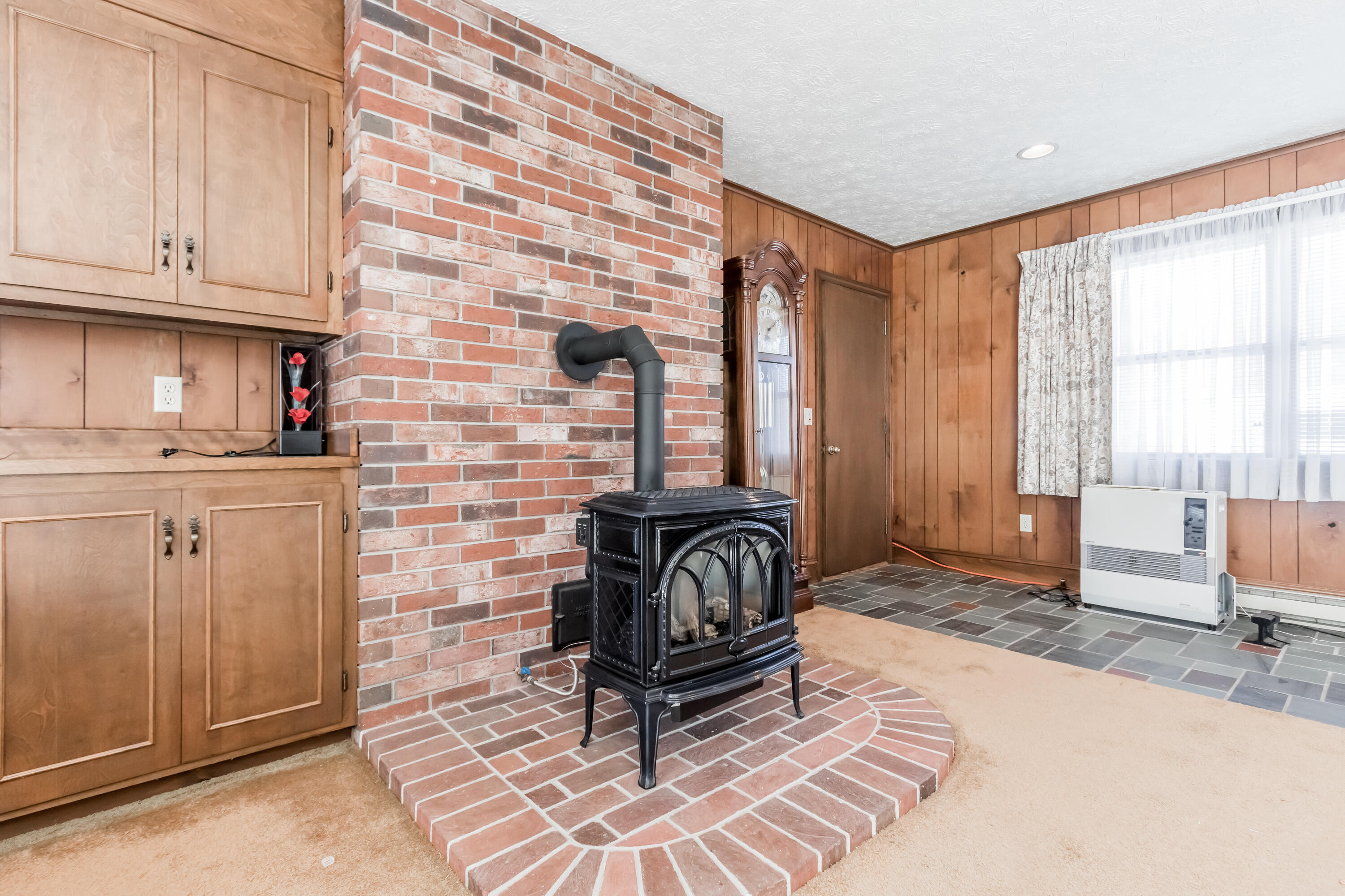 51 Pine Point Road