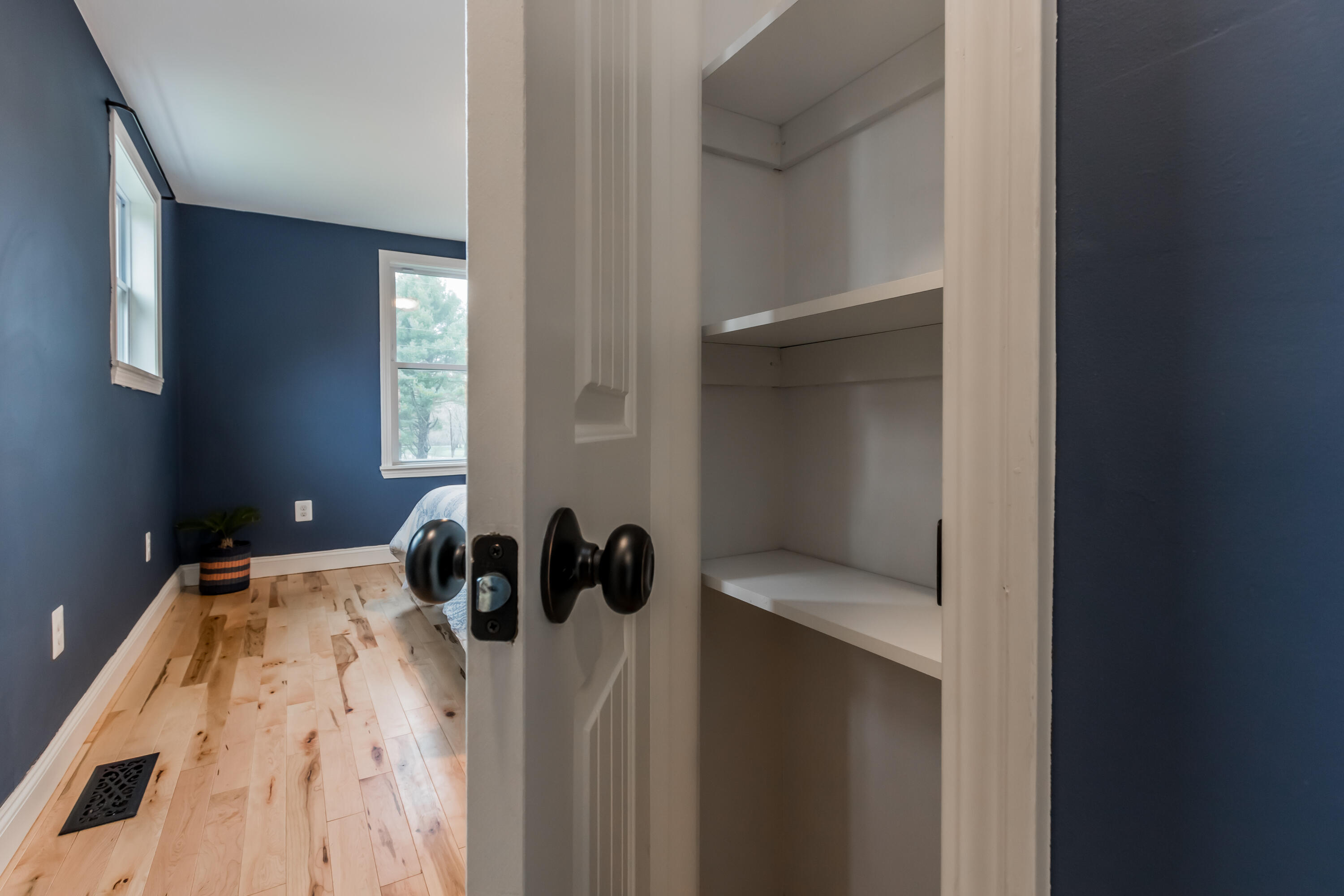 98 Longwoods Road