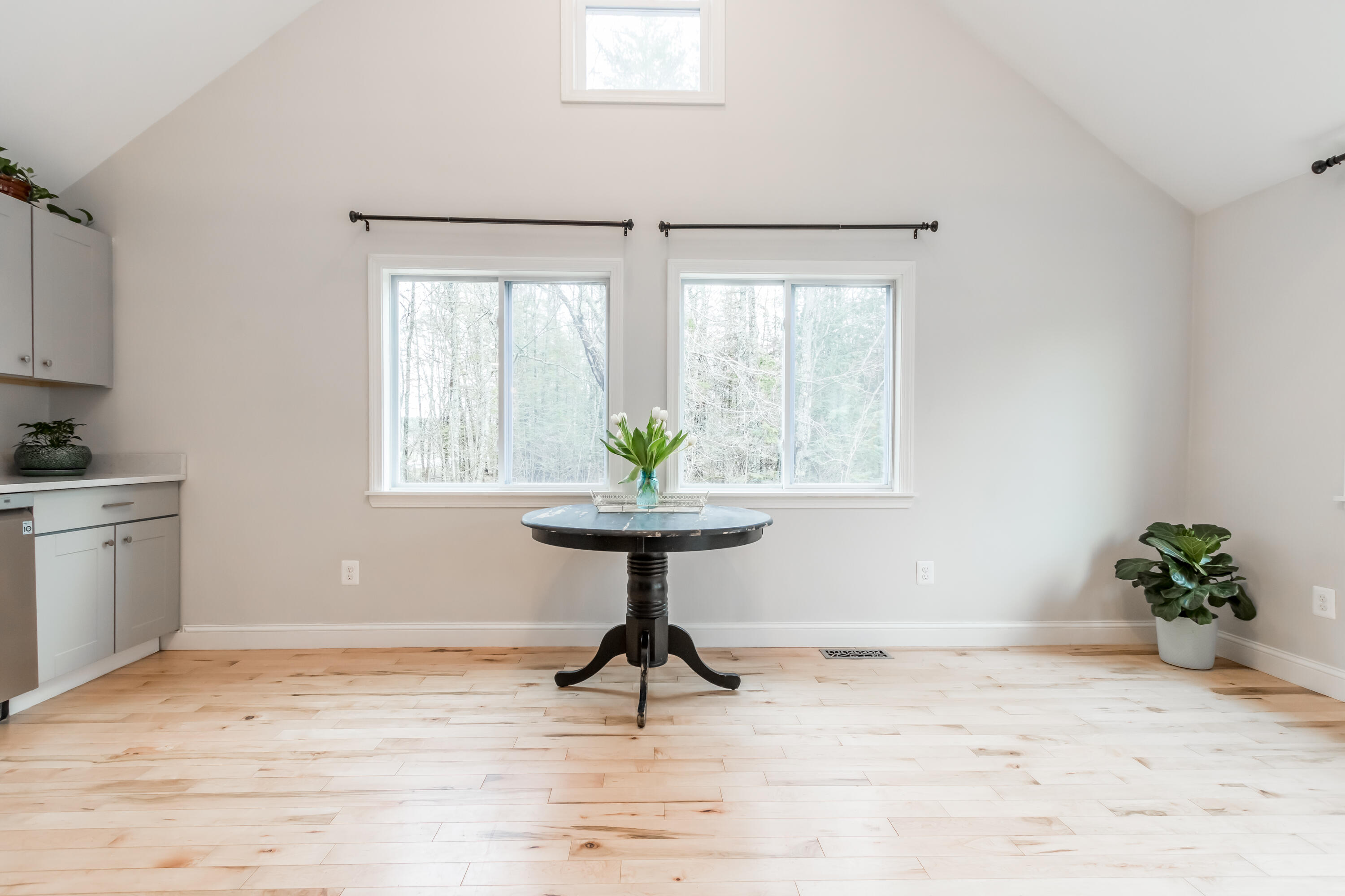 98 Longwoods Road