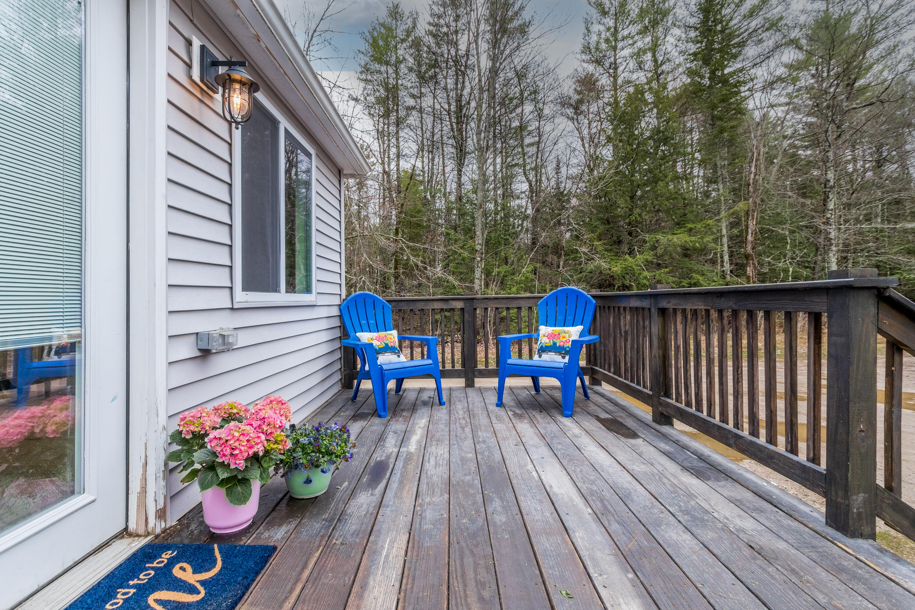 98 Longwoods Road