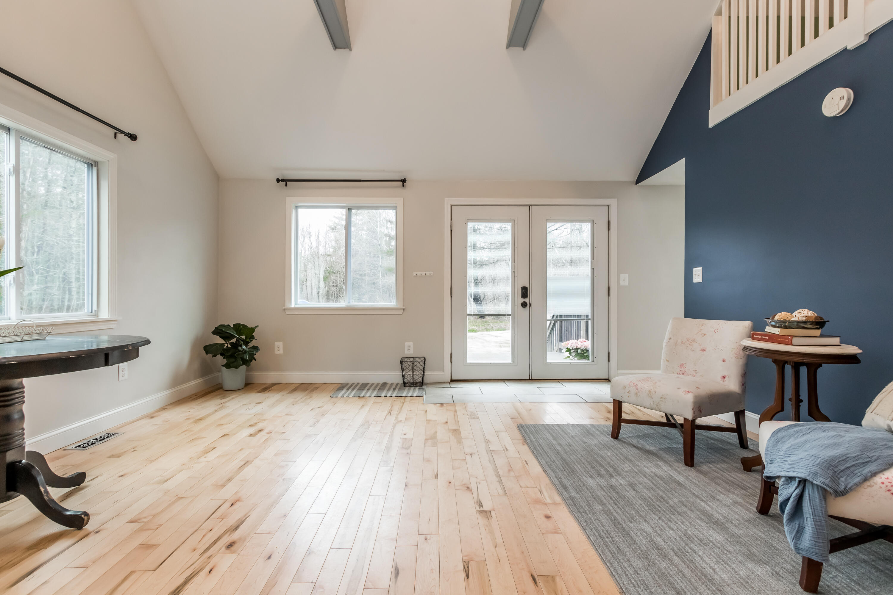 98 Longwoods Road