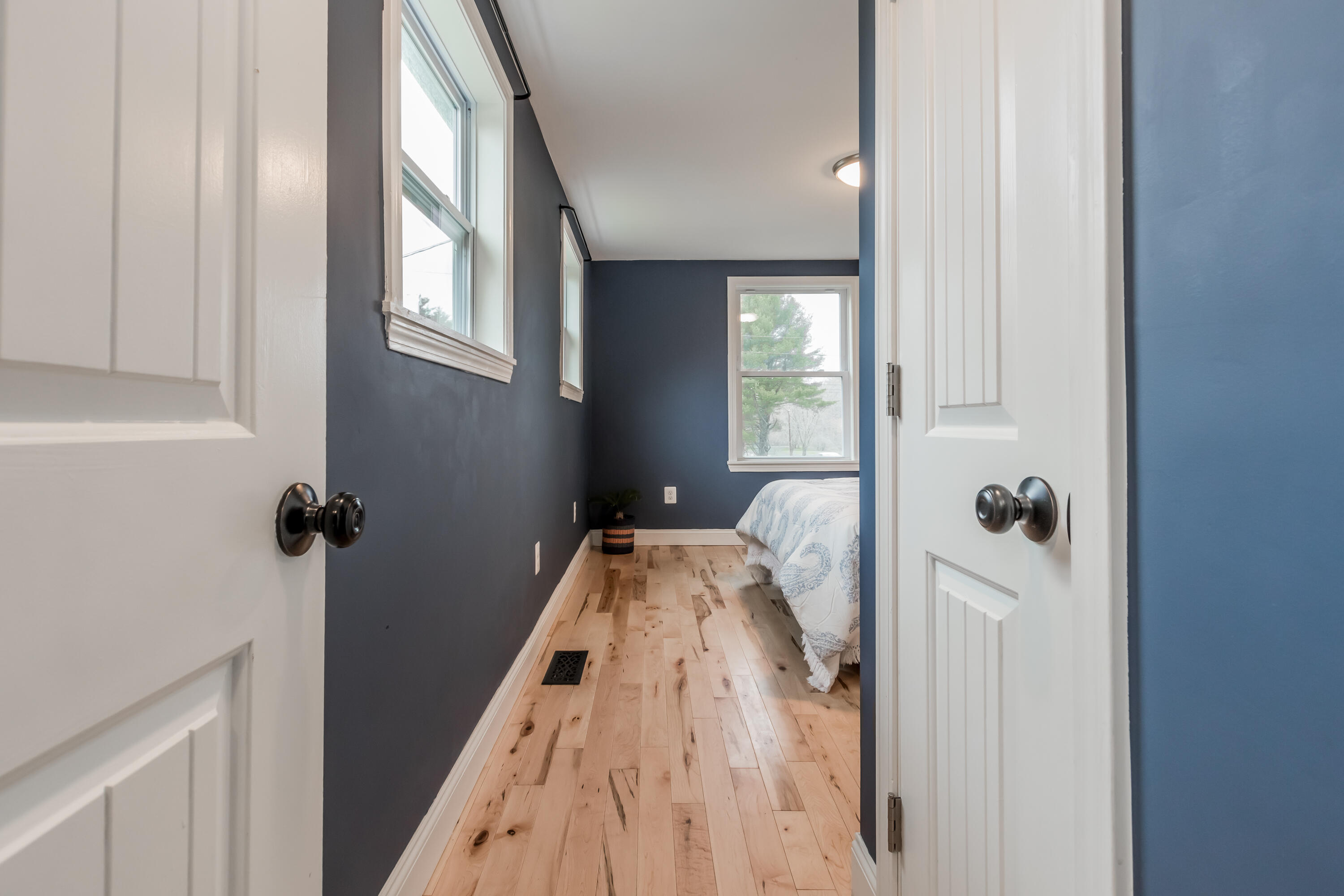 98 Longwoods Road