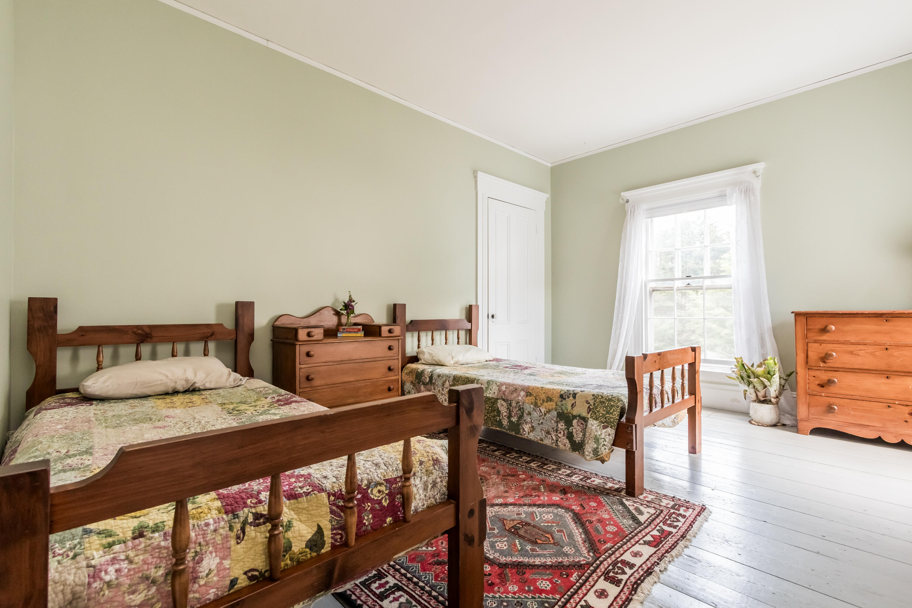 30 Flaggy Meadow Road