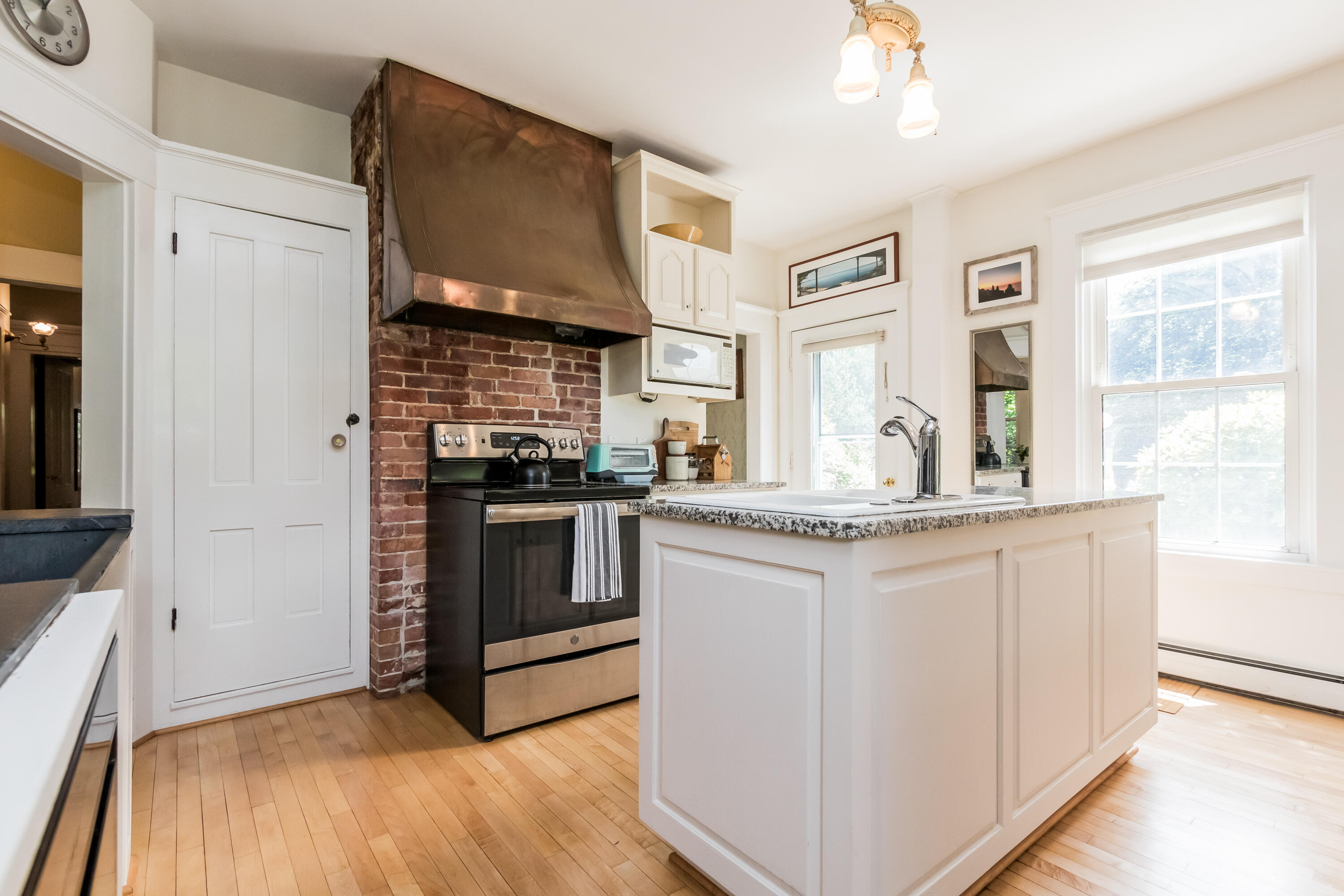 30 Flaggy Meadow Road