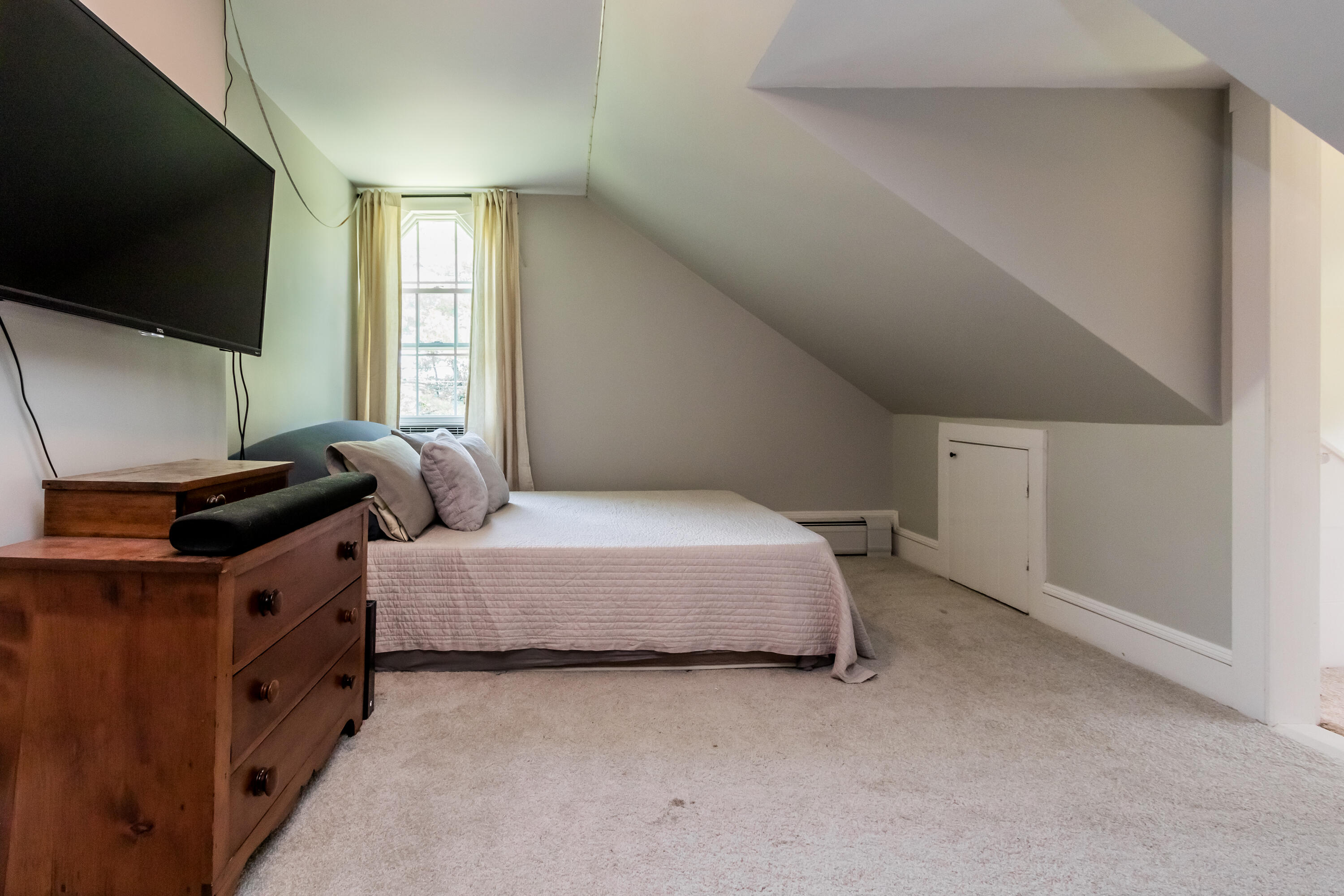 30 Flaggy Meadow Road