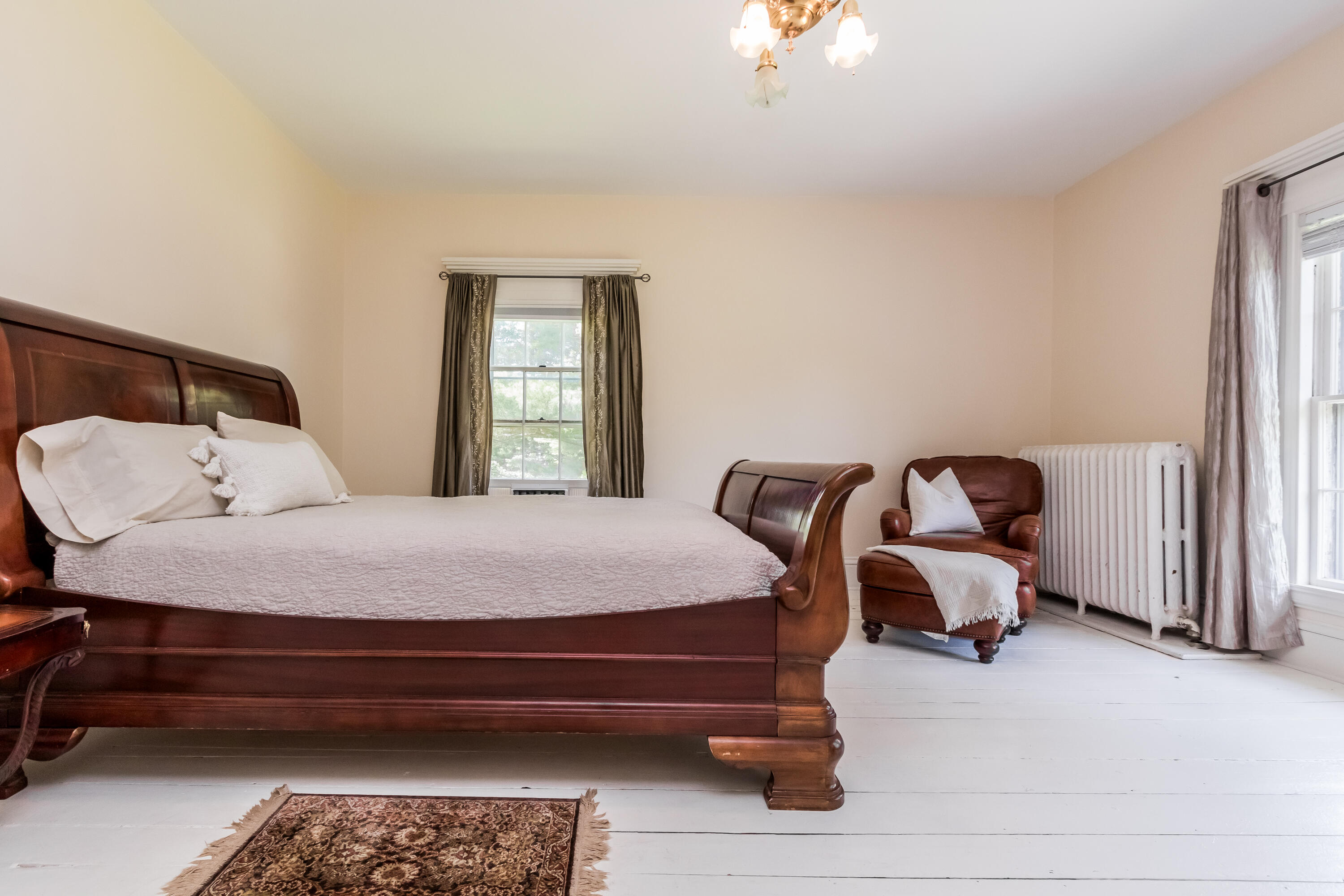 30 Flaggy Meadow Road