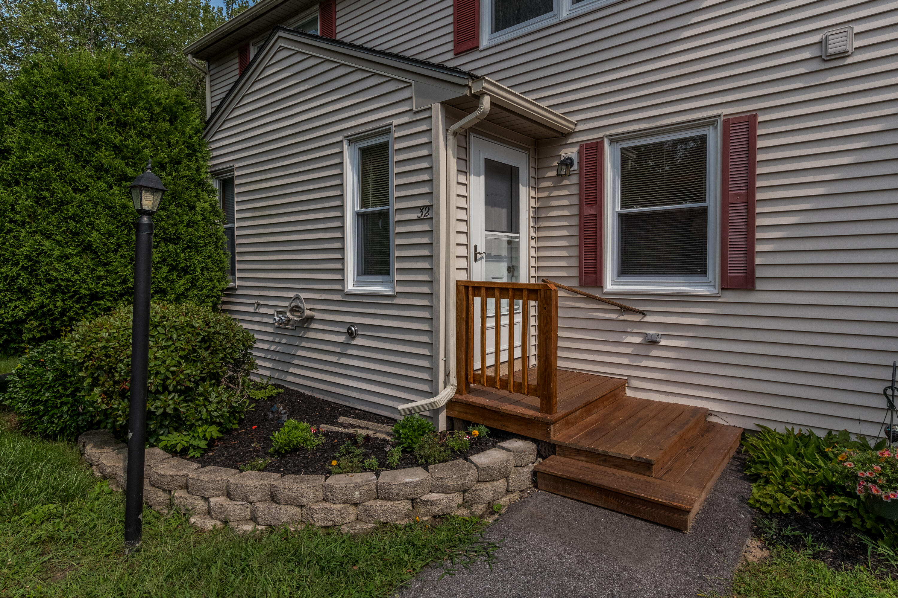 125 Portland Avenue, 32