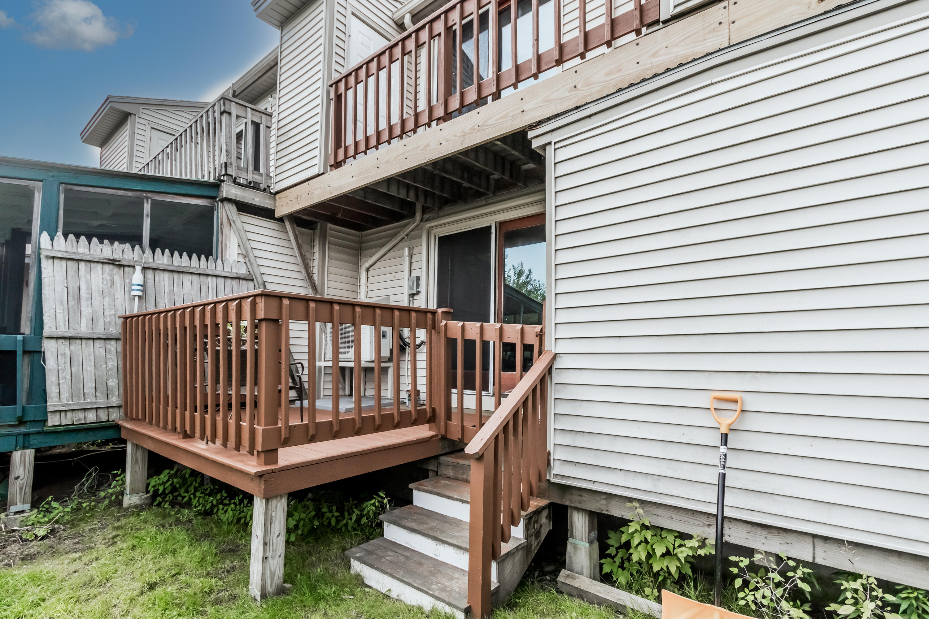 125 Portland Avenue, 32