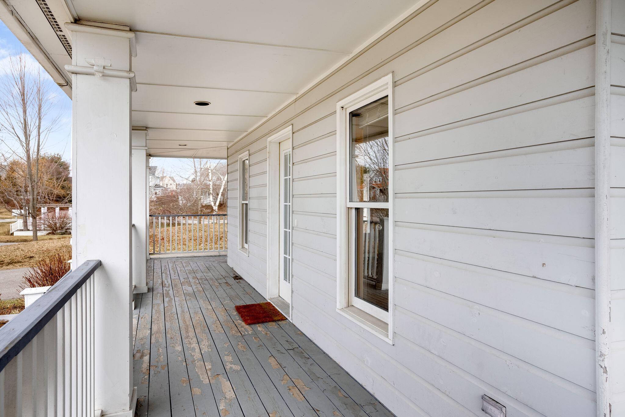 15 Willow Lane