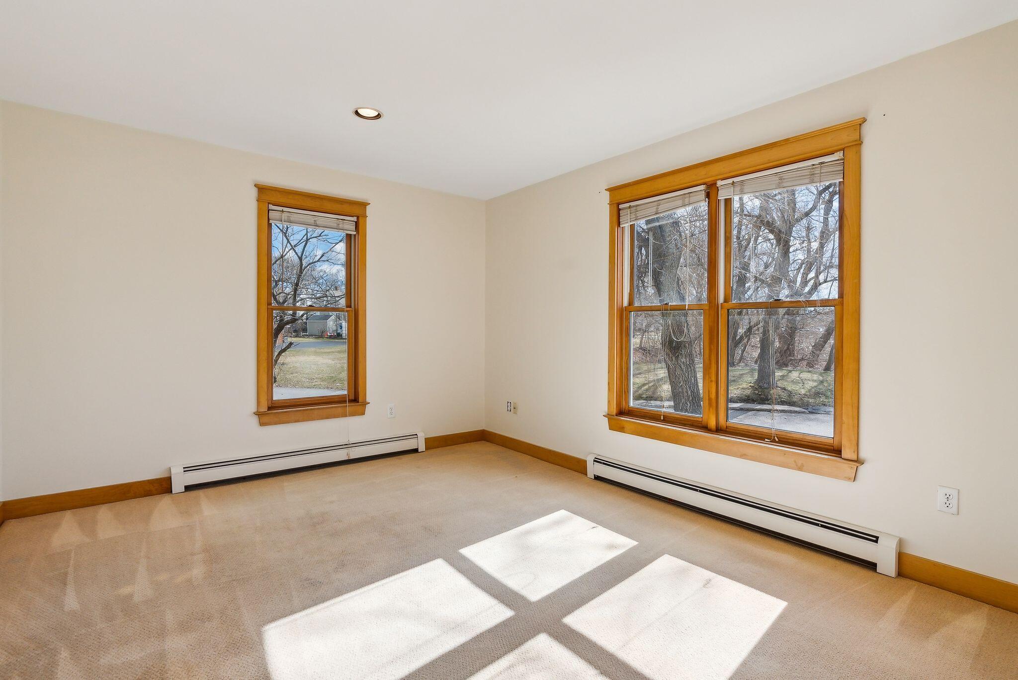 15 Willow Lane