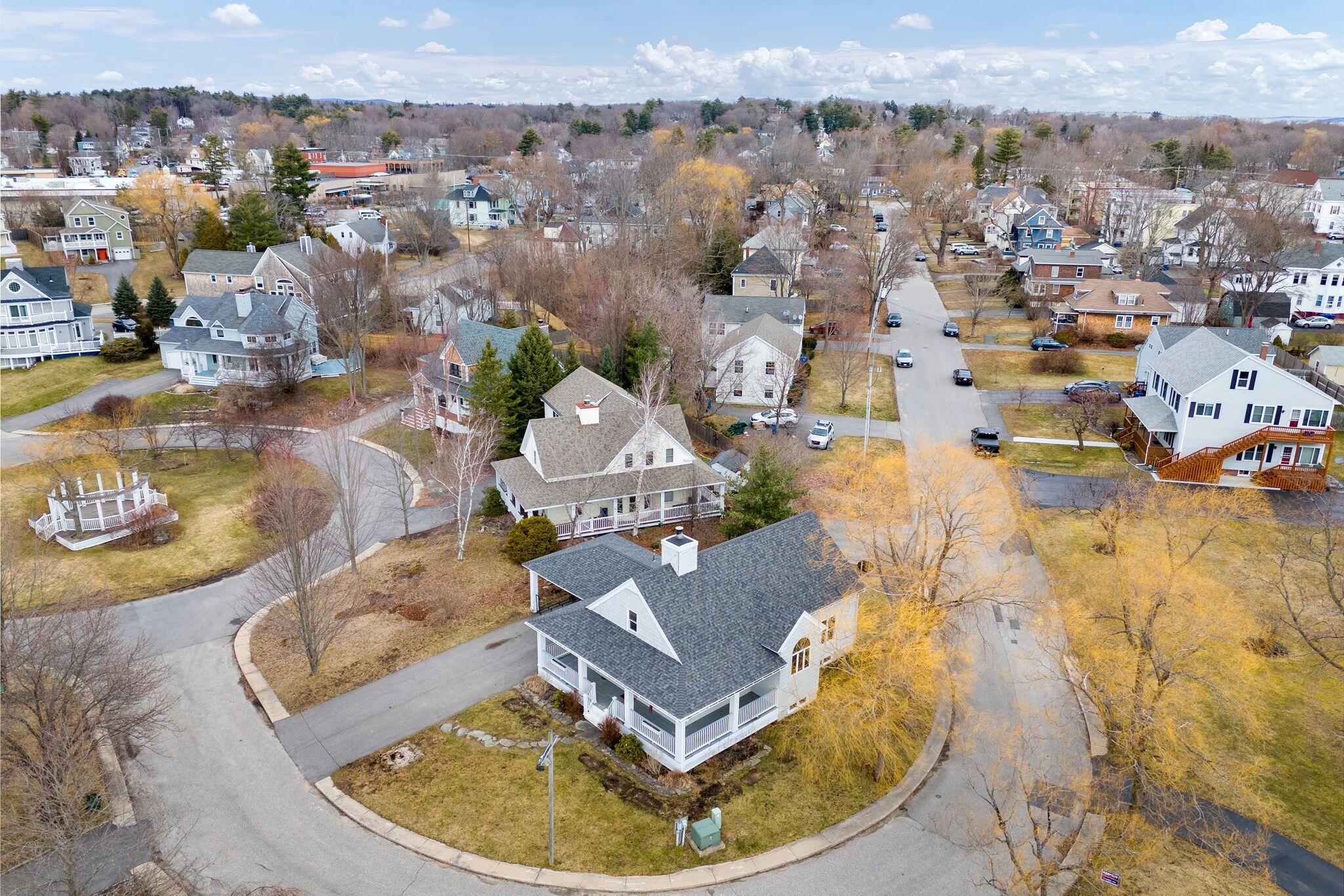 15 Willow Lane