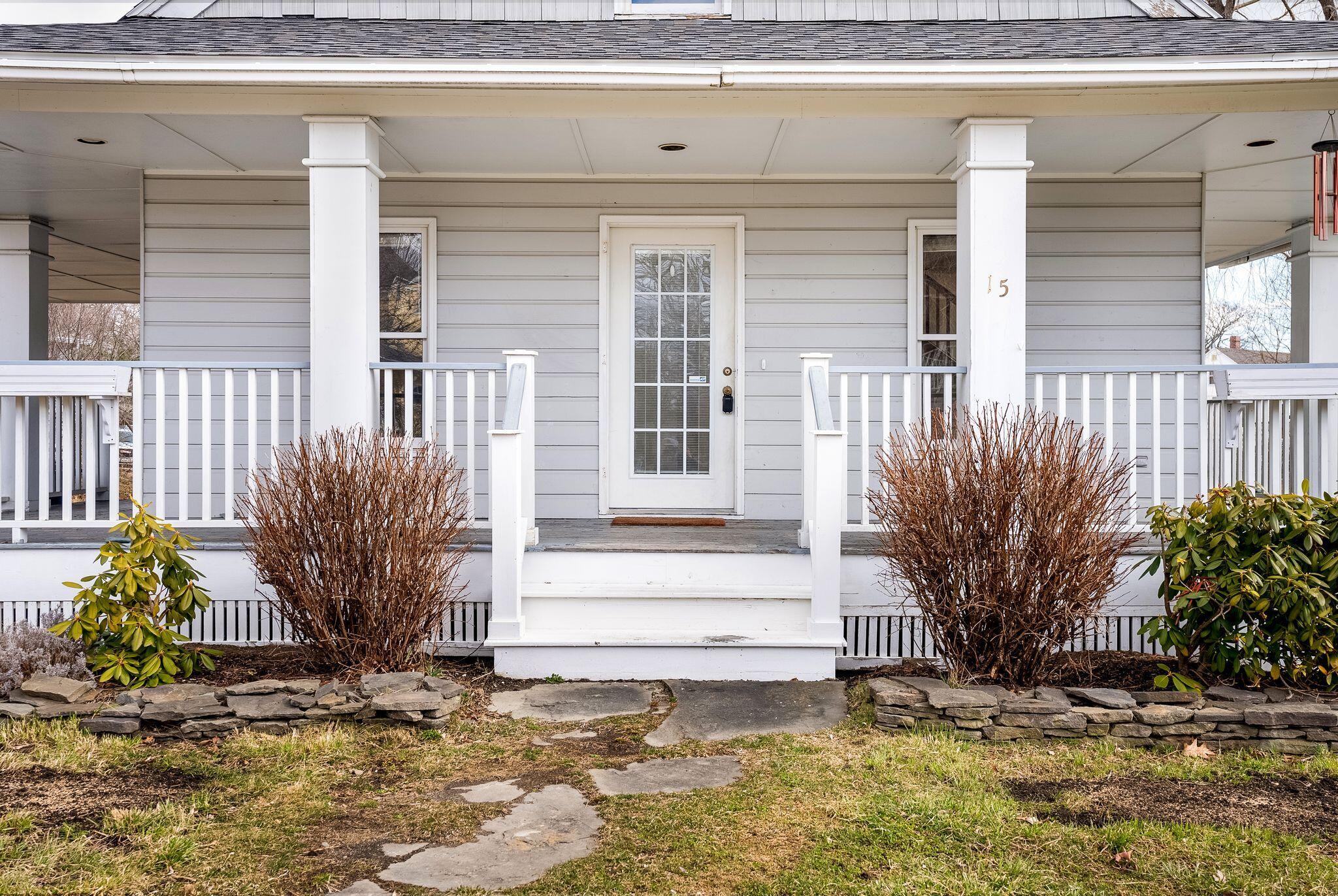 15 Willow Lane