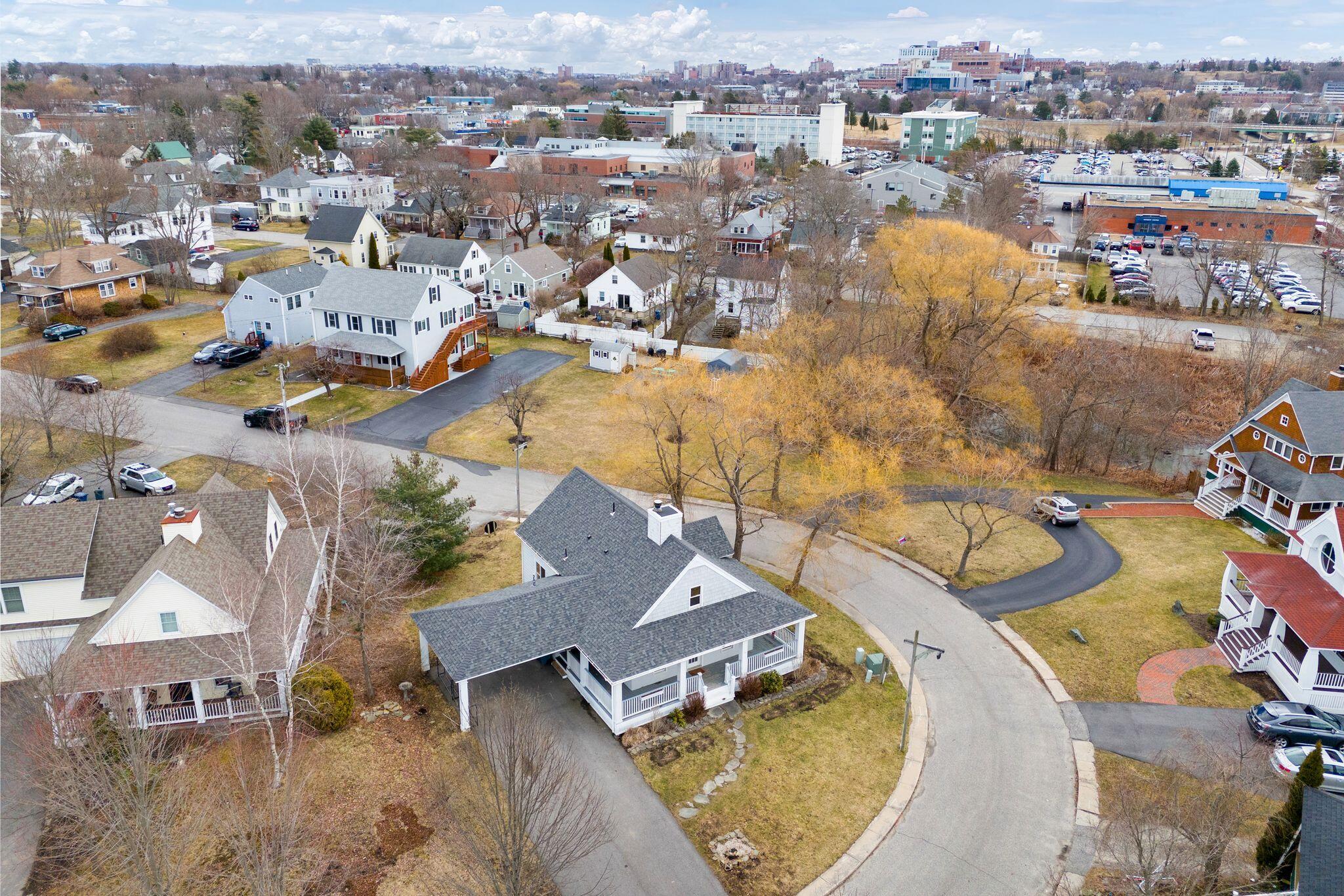 15 Willow Lane