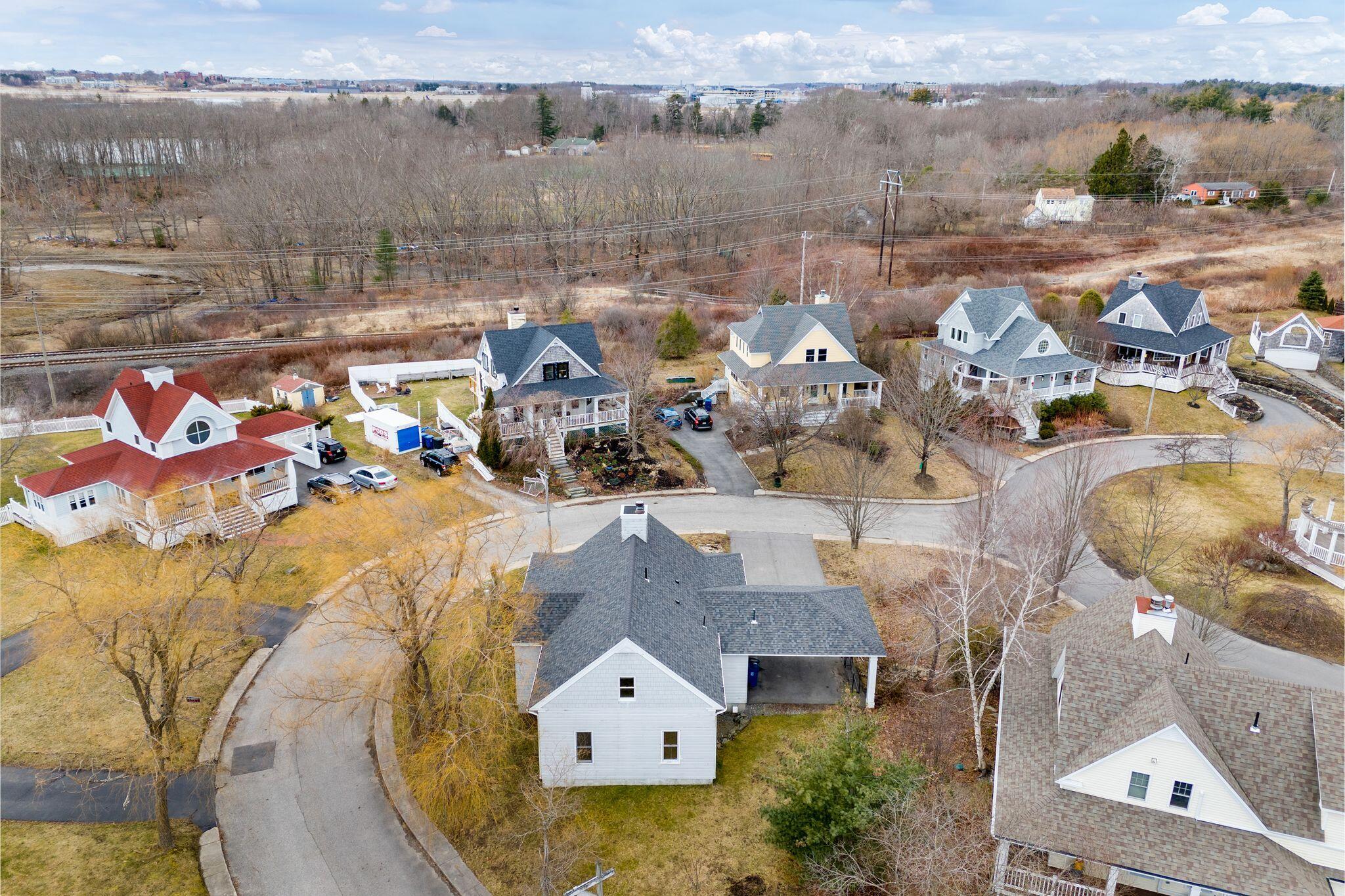 15 Willow Lane