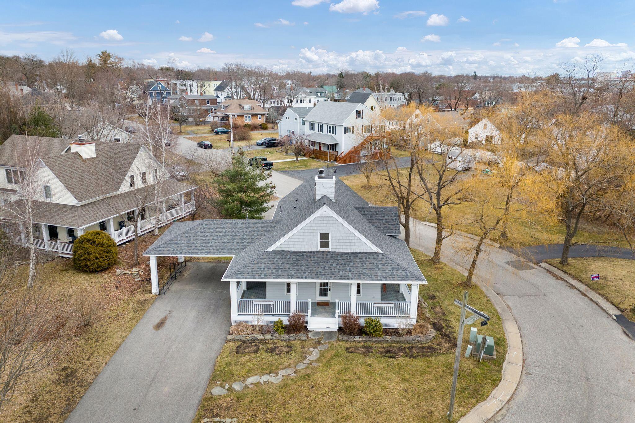15 Willow Lane