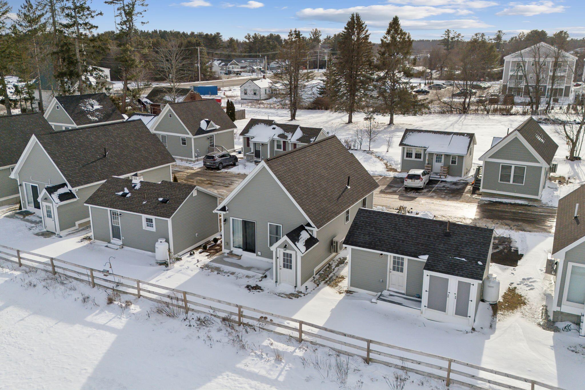 994 Portland Road, 11