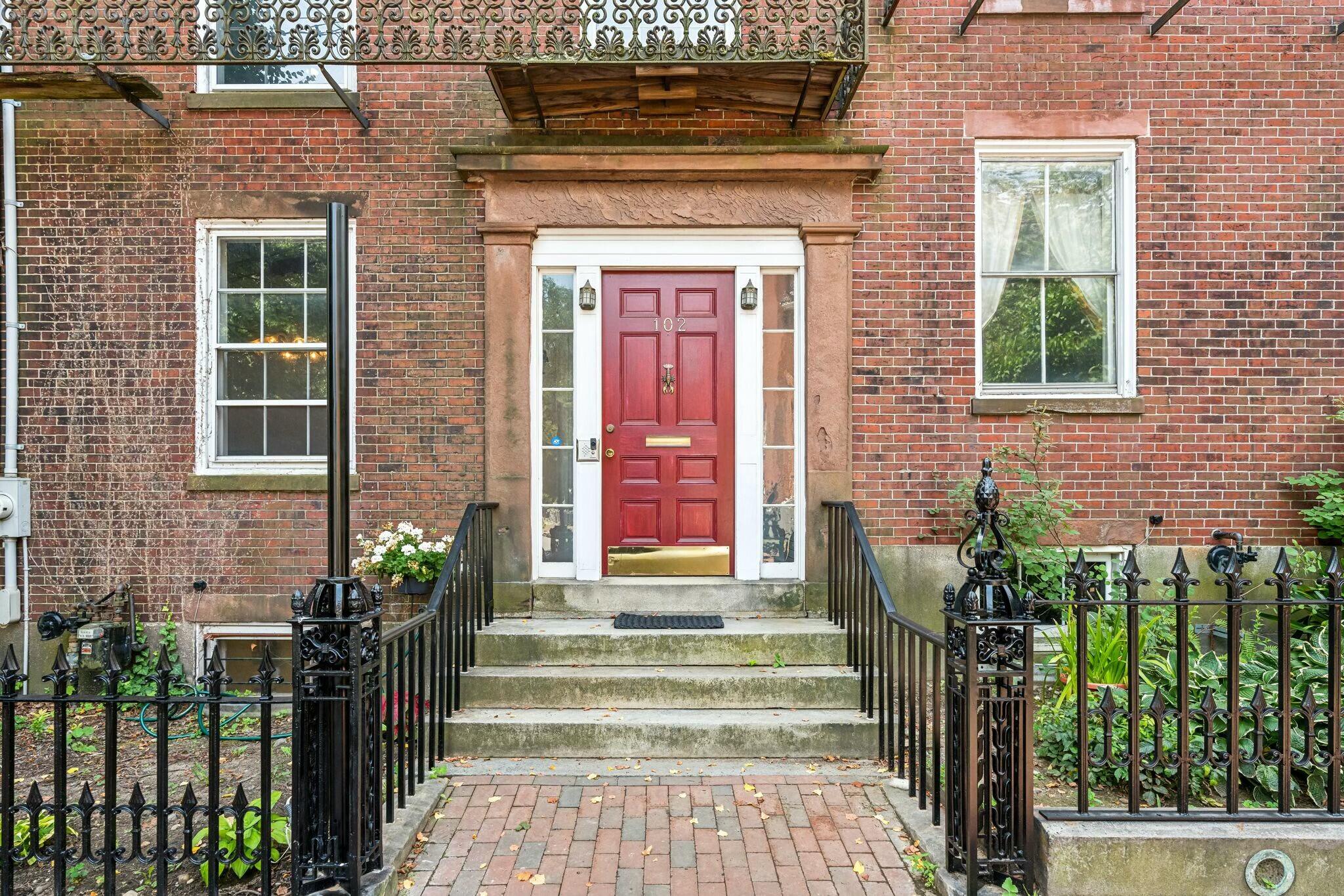 102 Park Street